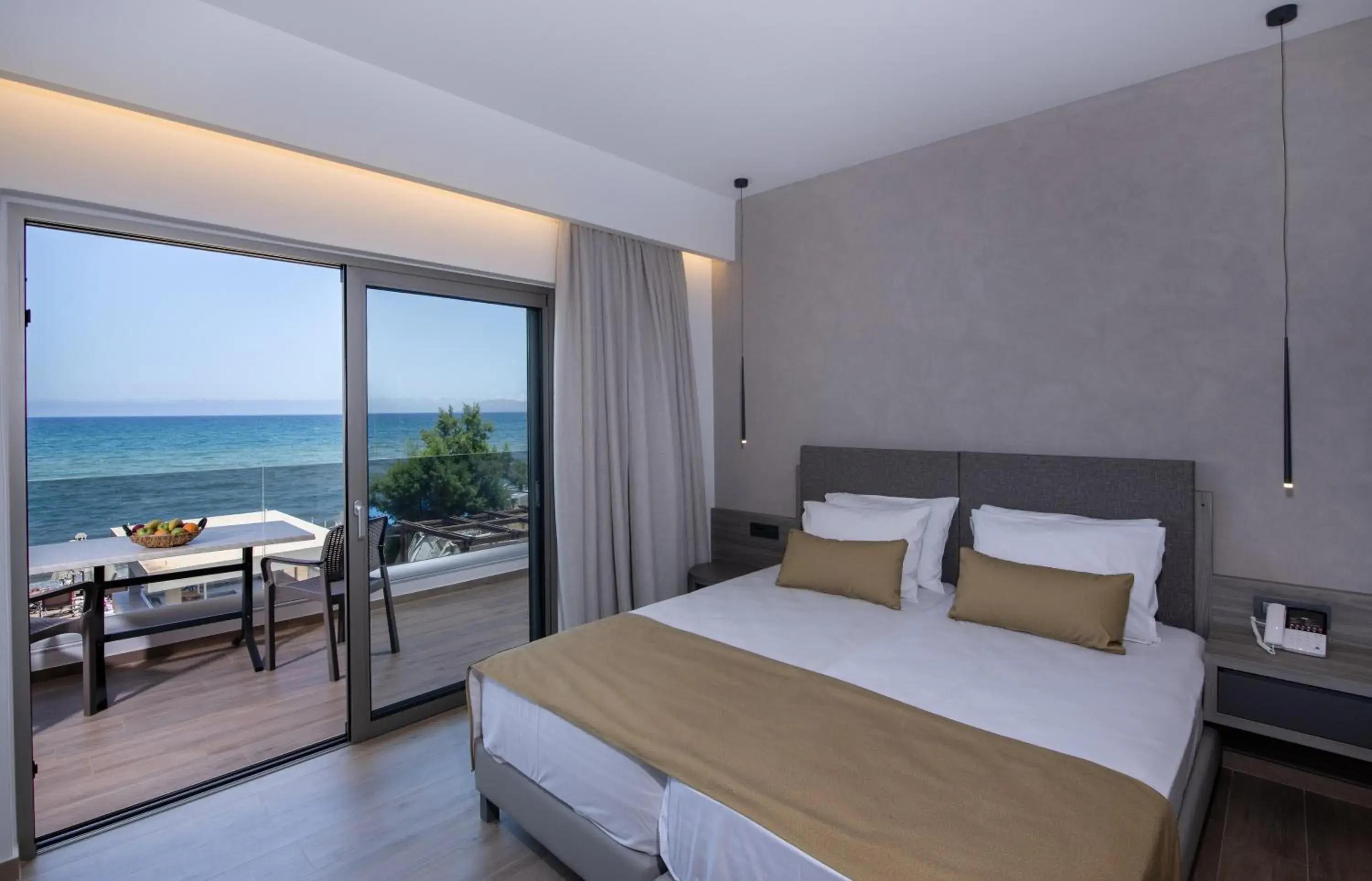 Bed in Creta Palm Resort Hotel & Apartments Bed in Creta Palm Resort Hotel & Apartments