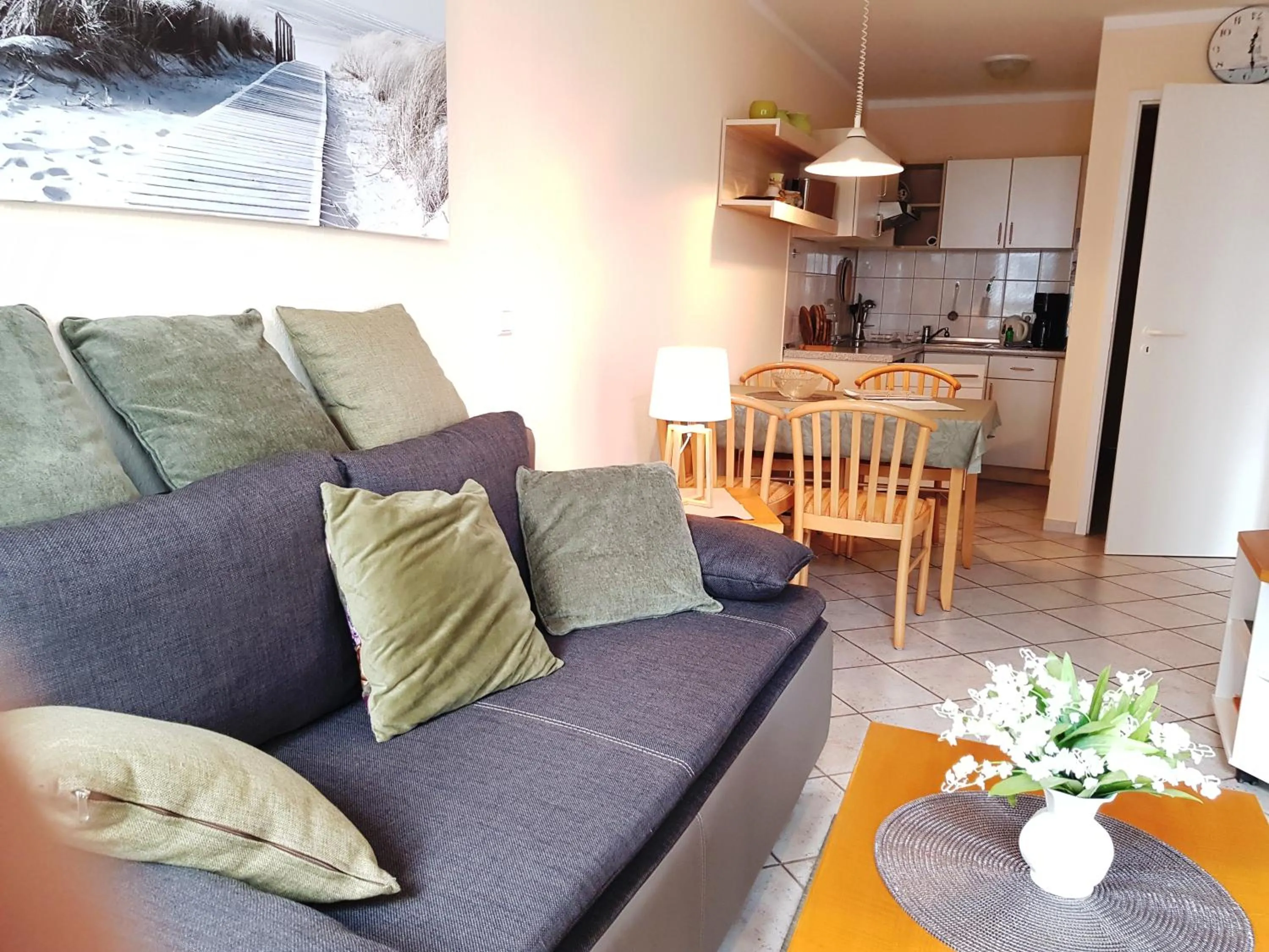 2 Raum Wohnung Morgensonne mit Balkon