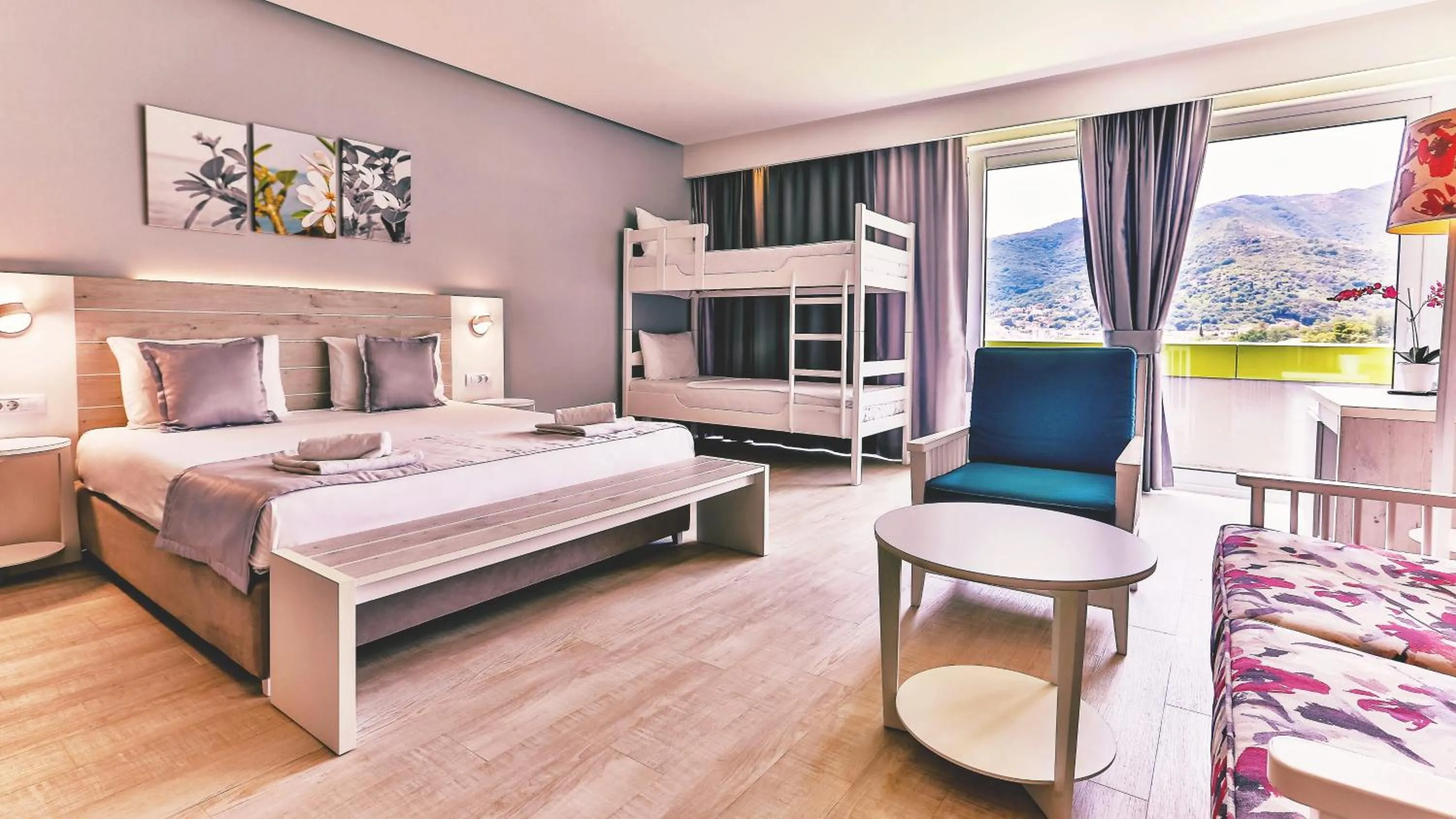 Bedroom, Bed in Carine Hotel Park