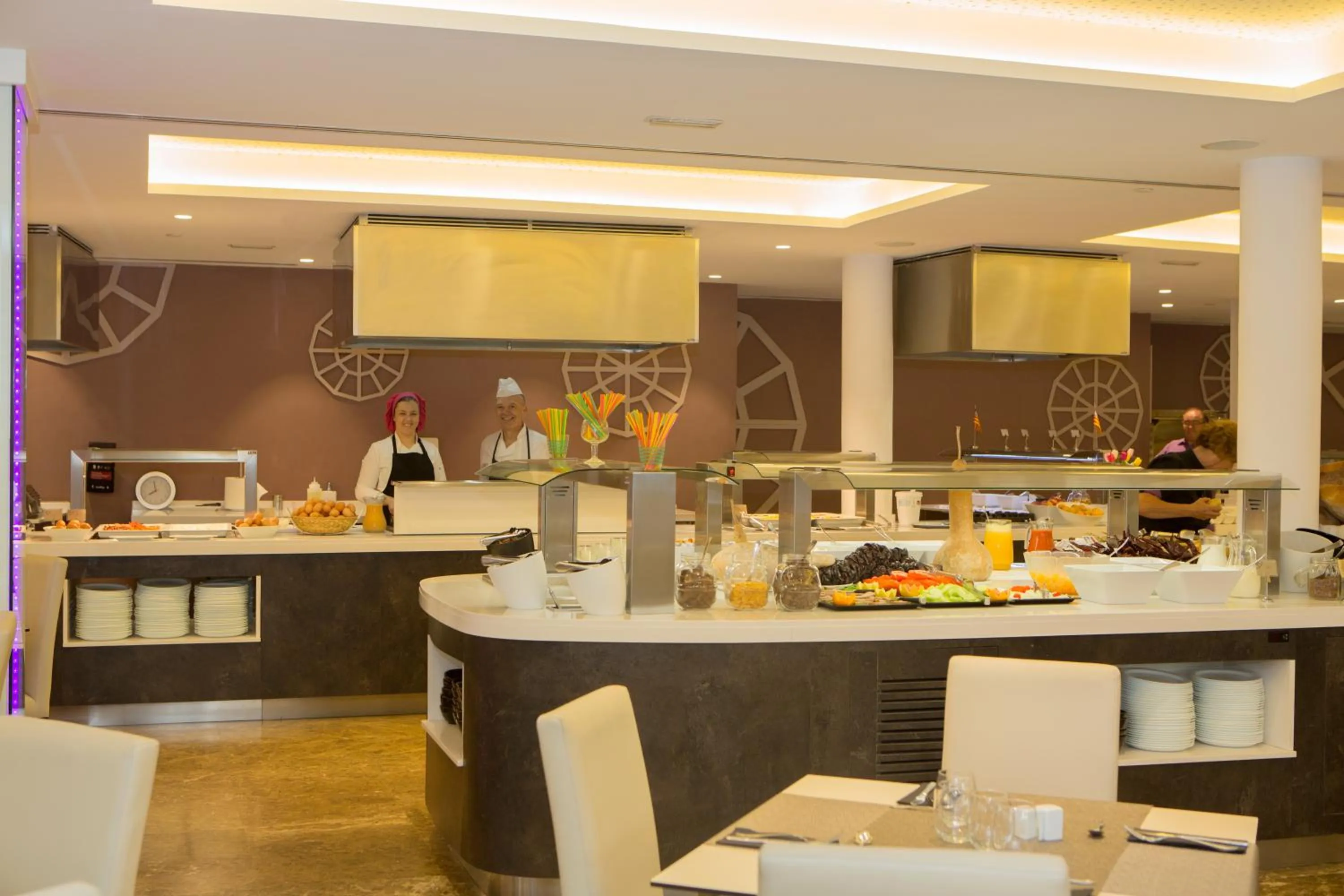 Food and drinks in Hotel Luxor