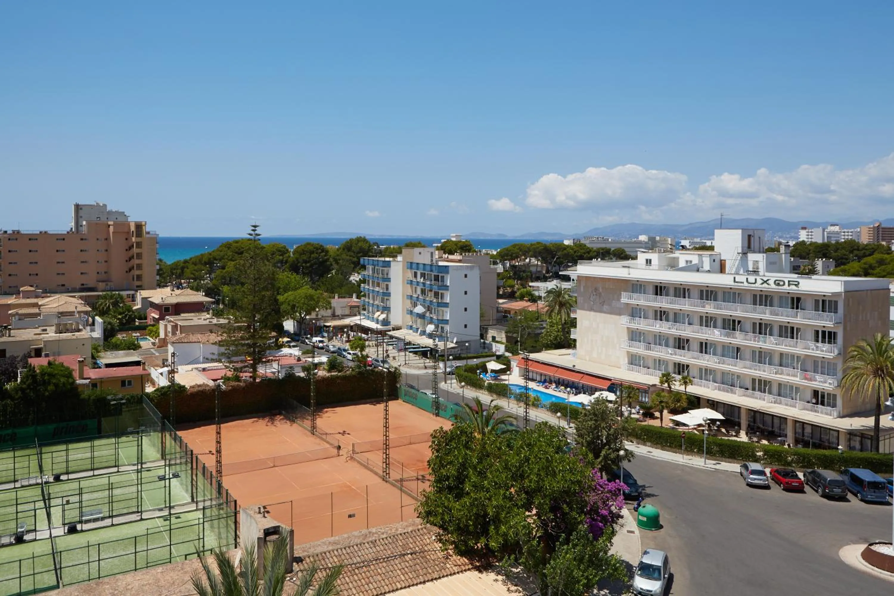 Spring in Hotel Luxor