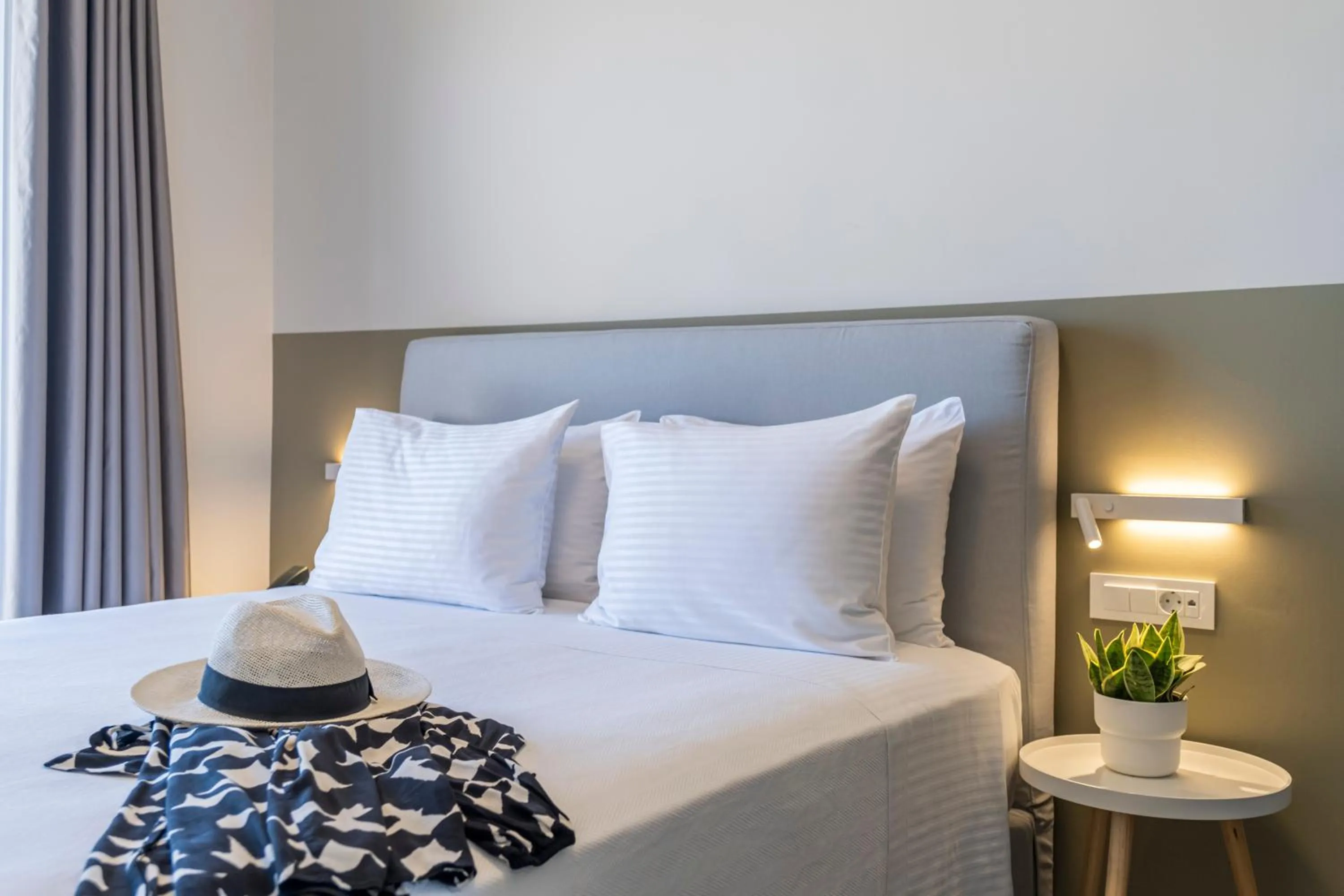 Decorative detail, Bed in Nelly's Apartments