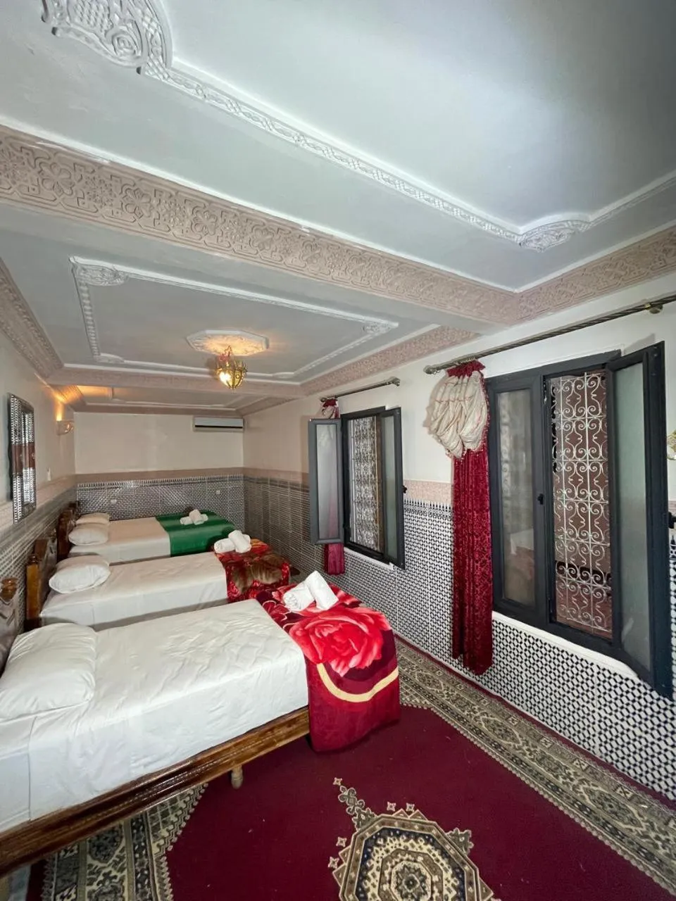 air conditioner, Bed in La Casa Espanyola