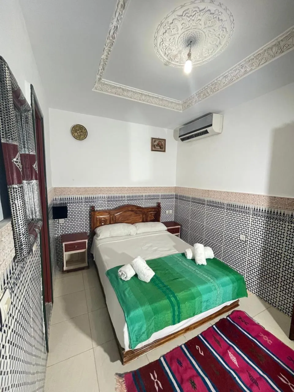 air conditioner, Bed in La Casa Espanyola