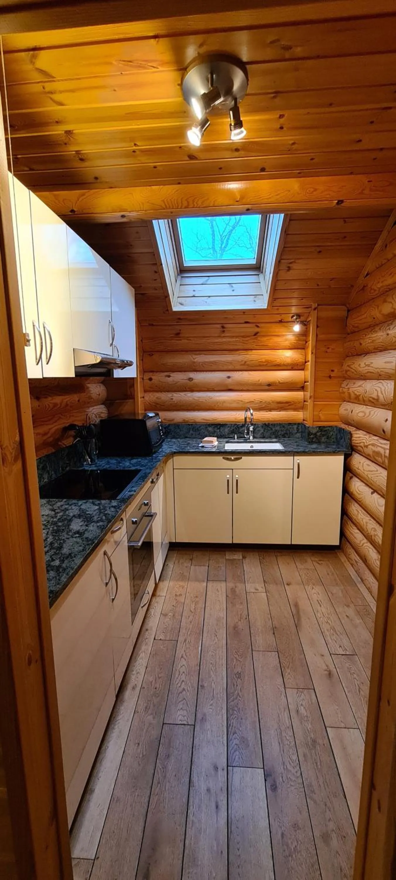 One-Bedroom Apartment with Balcony and Sauna in Hôtel Résidence Le Pin Sylvestre Amnéville les Thermes