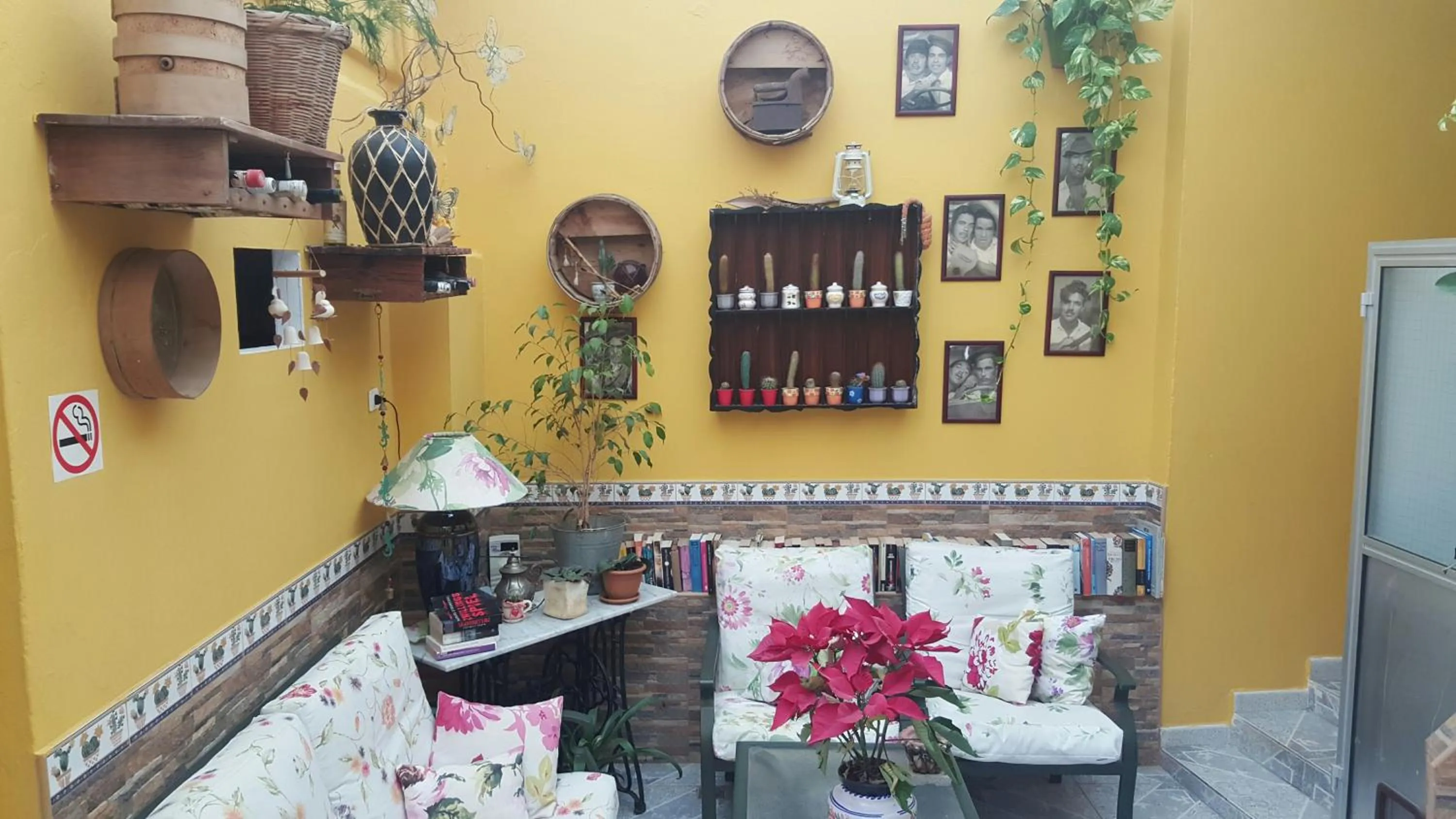 Patio in Pensión Playa