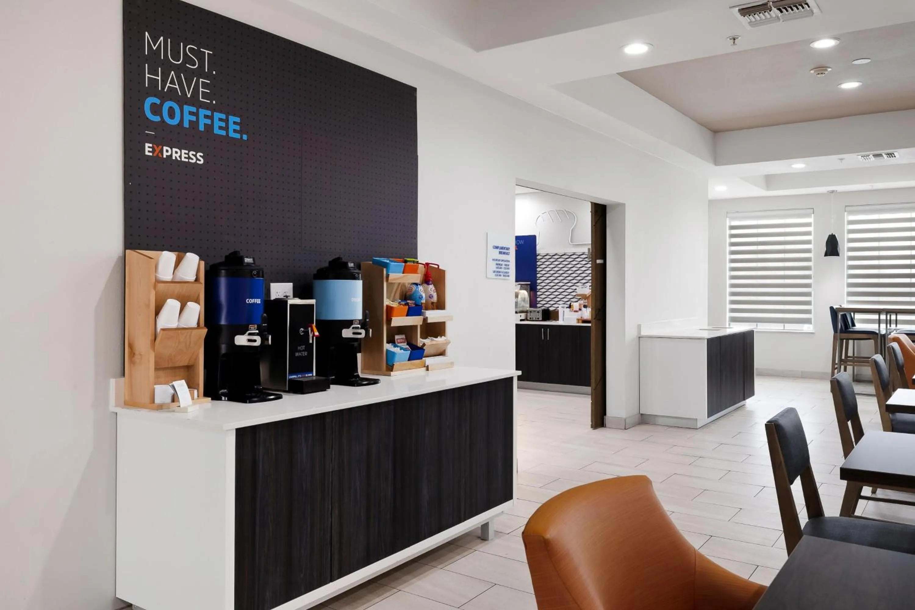 Restaurant/places to eat in Holiday Inn Express Hotel and Suites Kingsville by IHG