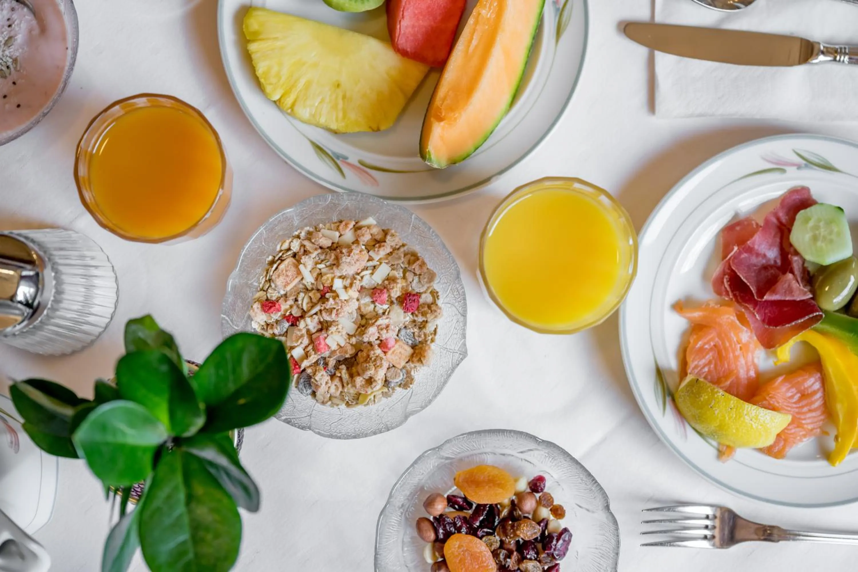 Buffet breakfast in Hotel Nevada