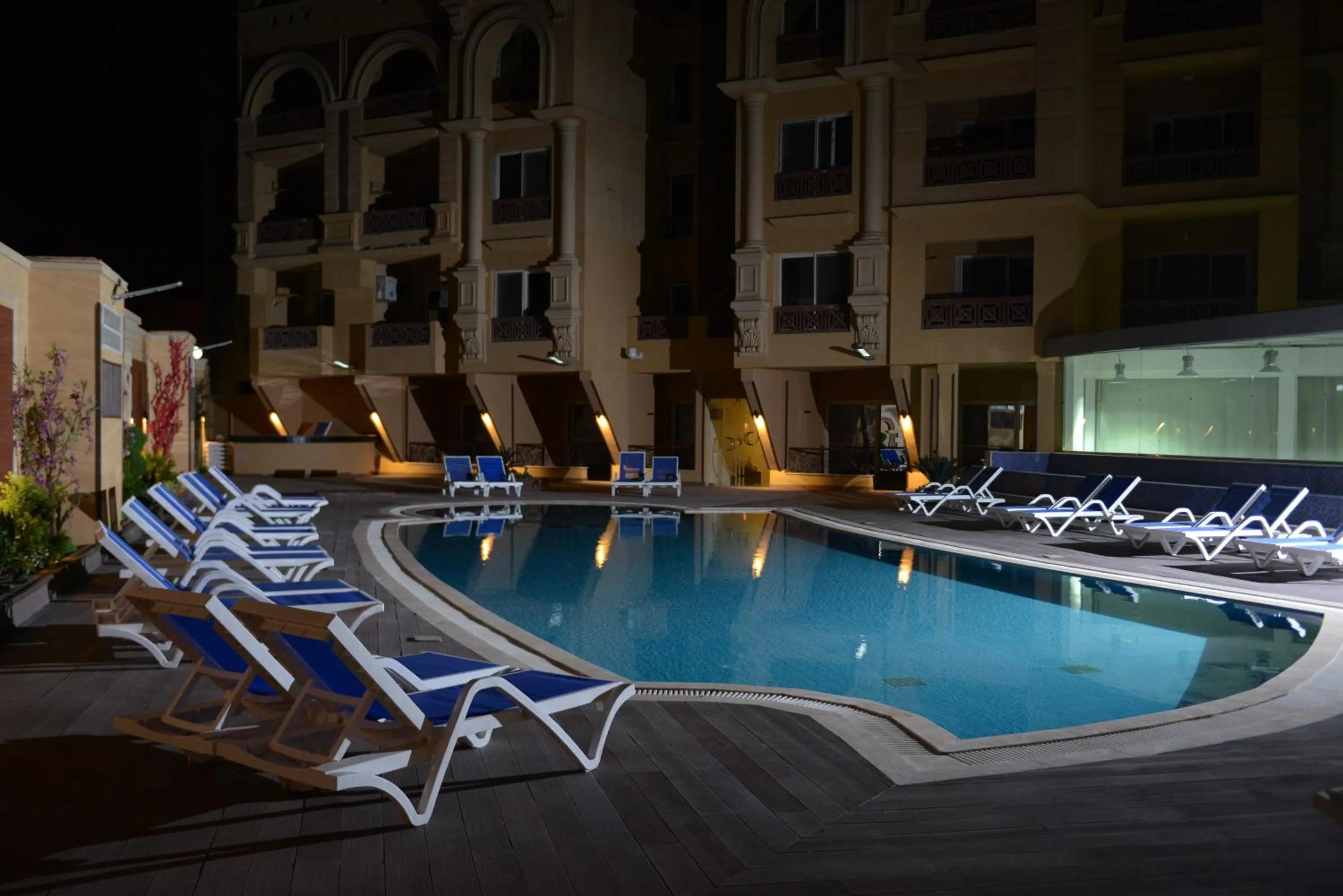 Swimming pool in Eastern Al Montazah Hotel
