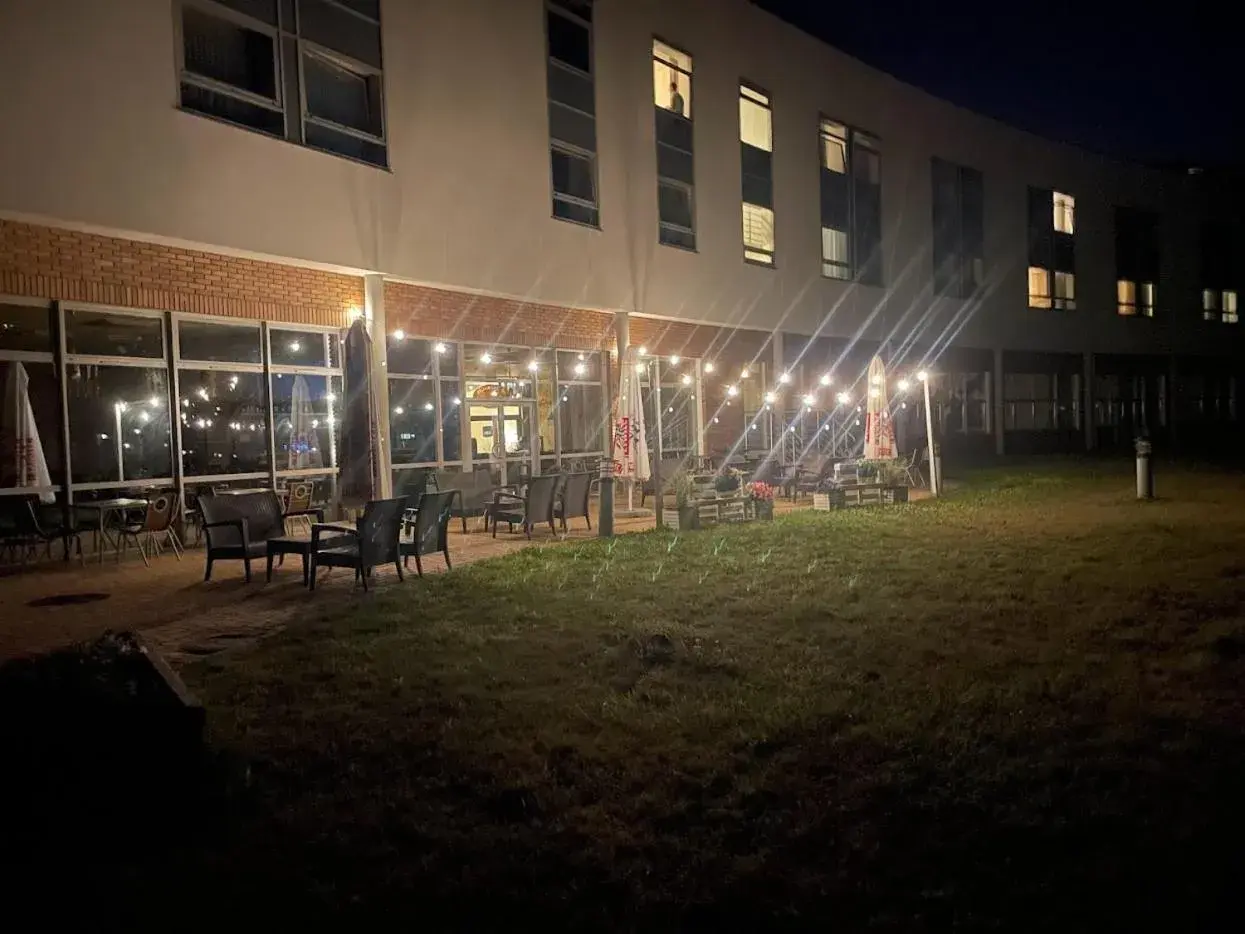 Property building in Hotel Victor Pruszków DeSilva Property building in Hotel Victor Pruszków DeSilva