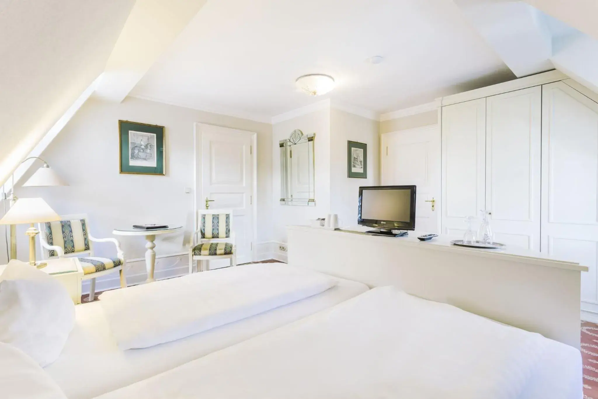 Classic Double Room in Burghotel Haselünne Classic Double Room in Burghotel Haselünne