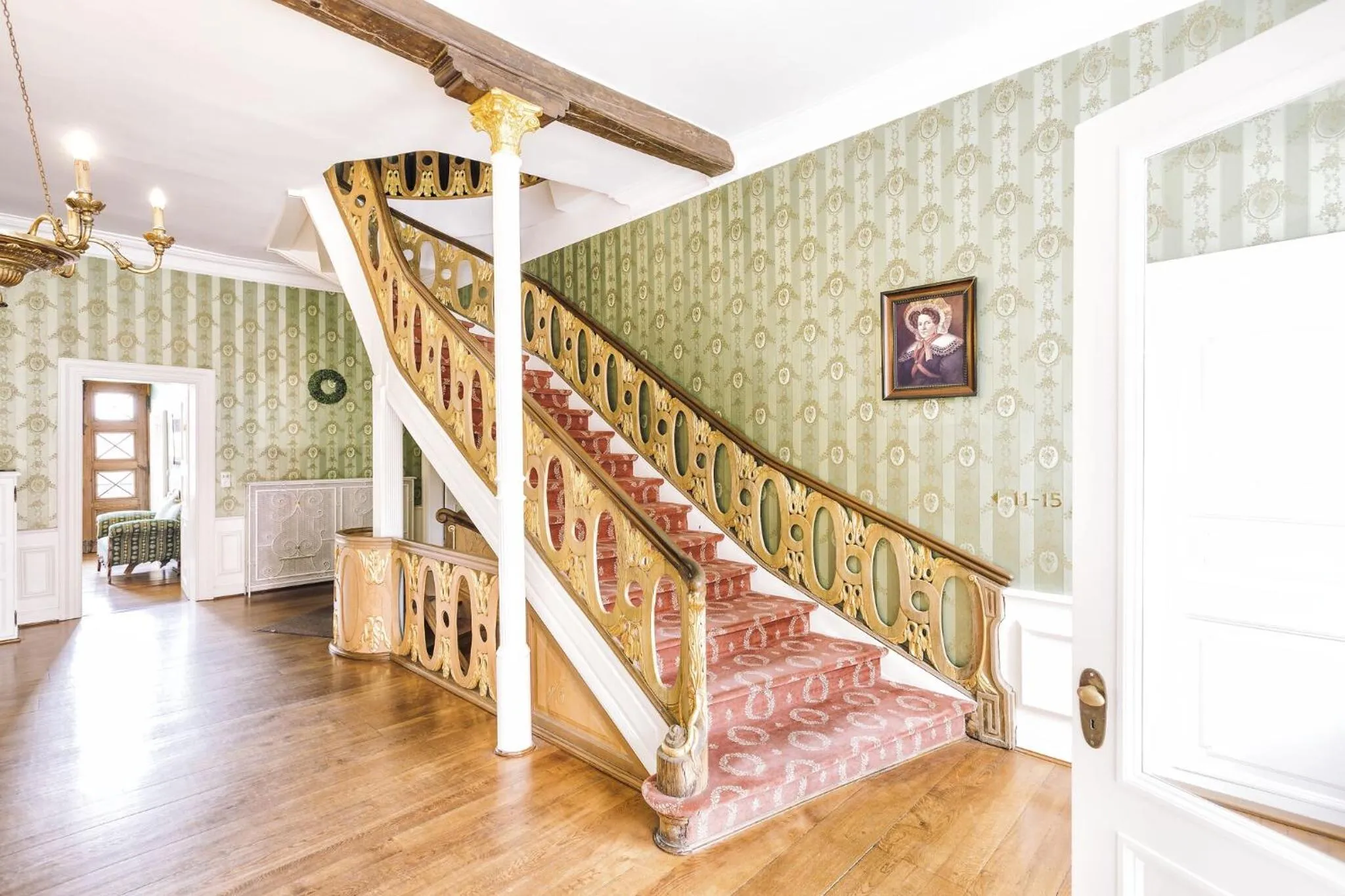 Lobby or reception in Burghotel Haselünne