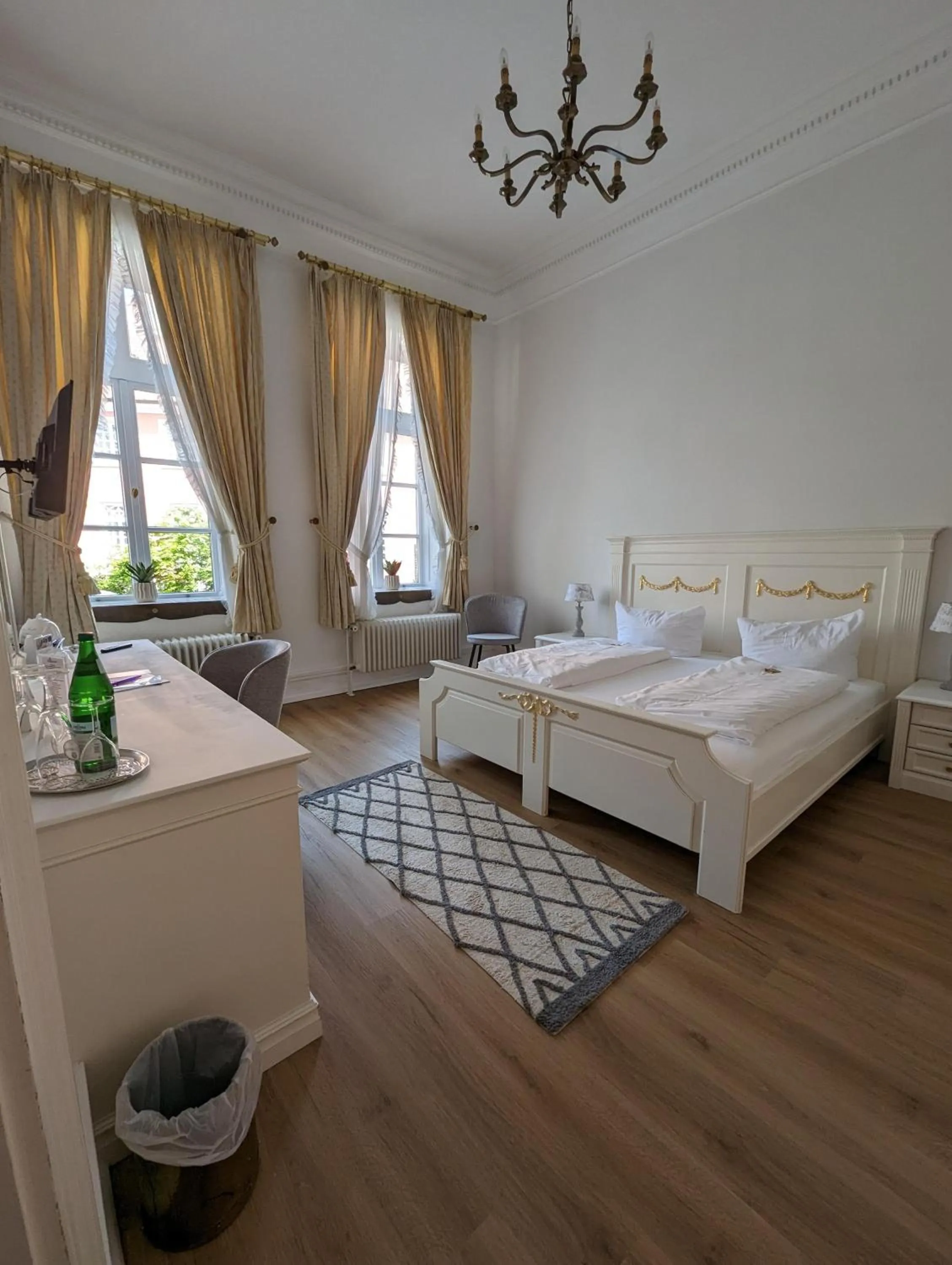 Staff, Bed in Burghotel Haselünne