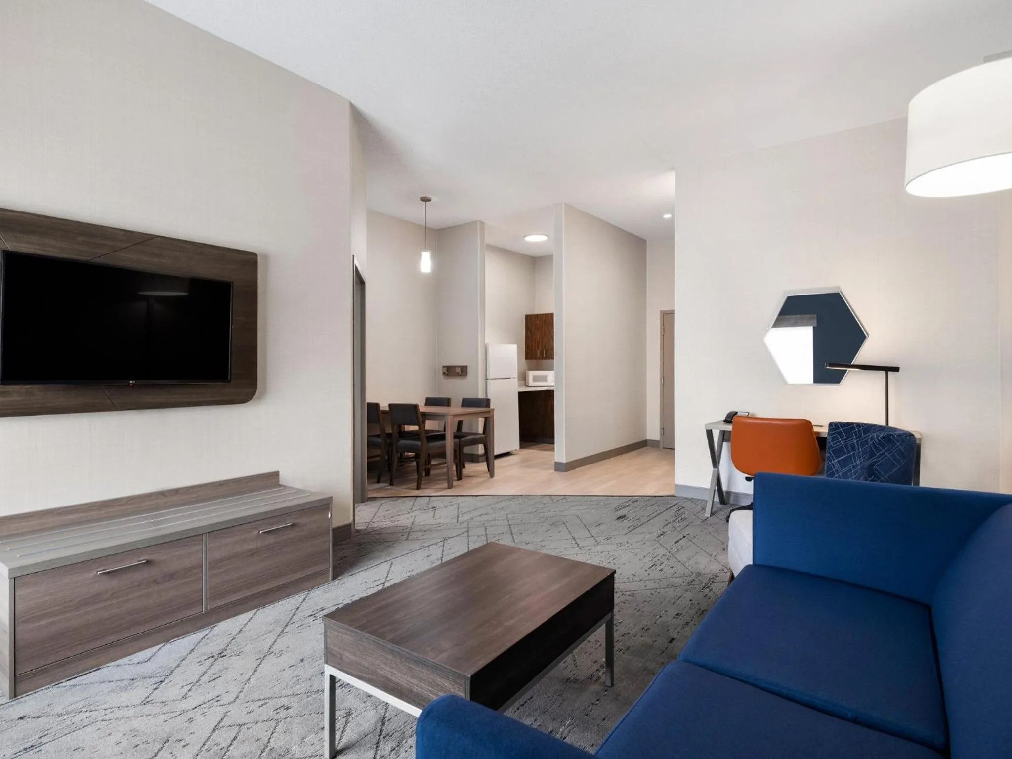 Photo of the whole room in Holiday Inn Express Meadville (I-79 Exit 147a) by IHG