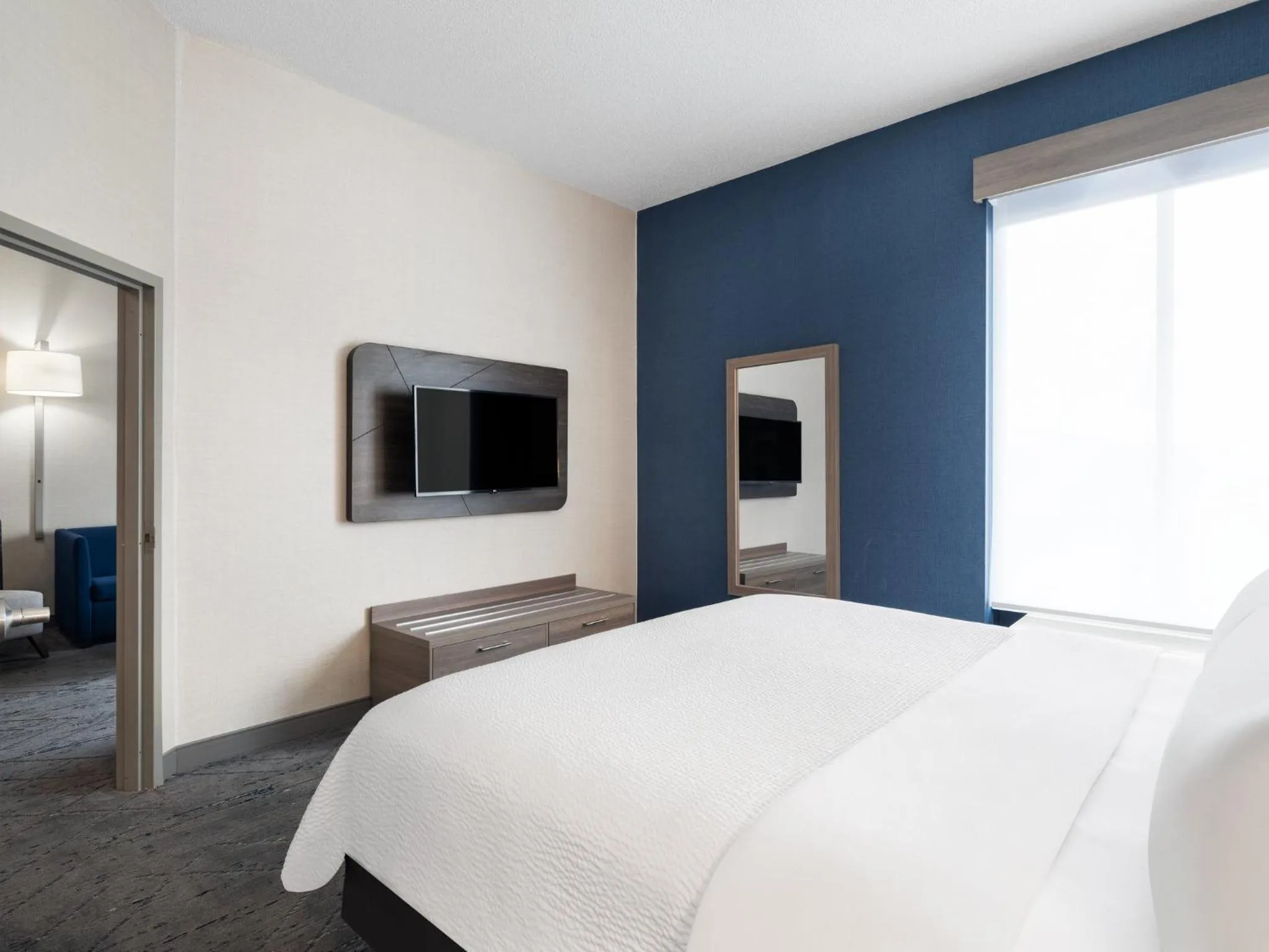 Photo of the whole room, Bed in Holiday Inn Express Meadville (I-79 Exit 147a) by IHG