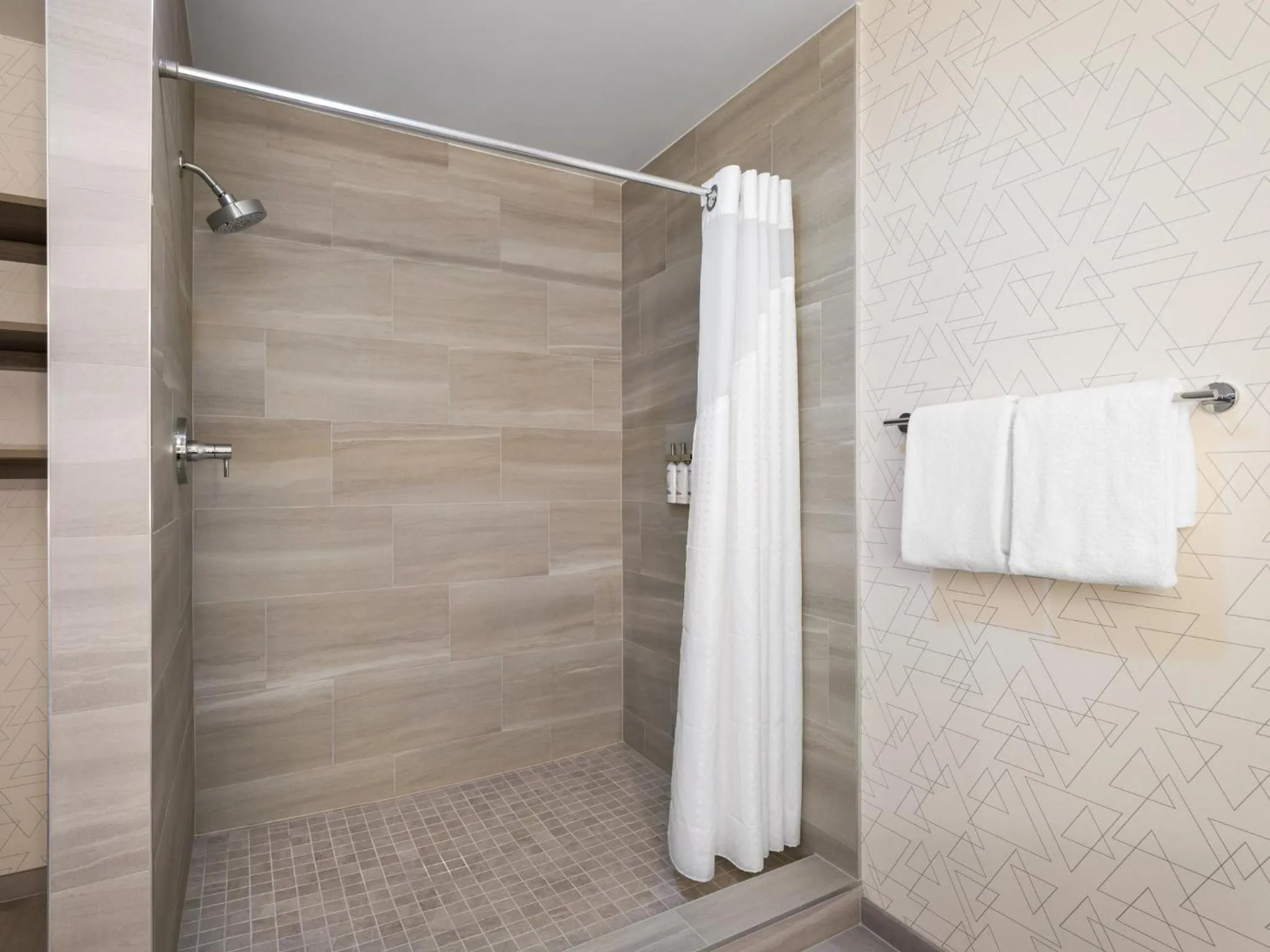 Photo of the whole room in Holiday Inn Express Meadville (I-79 Exit 147a) by IHG