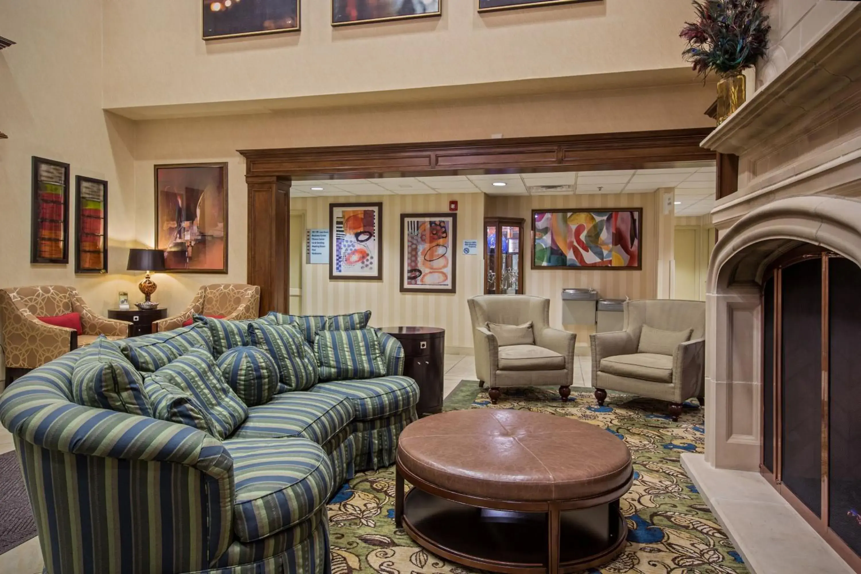 Property building in Holiday Inn Express Meadville (I-79 Exit 147a) by IHG Property building in Holiday Inn Express Meadville (I-79 Exit 147a) by IHG