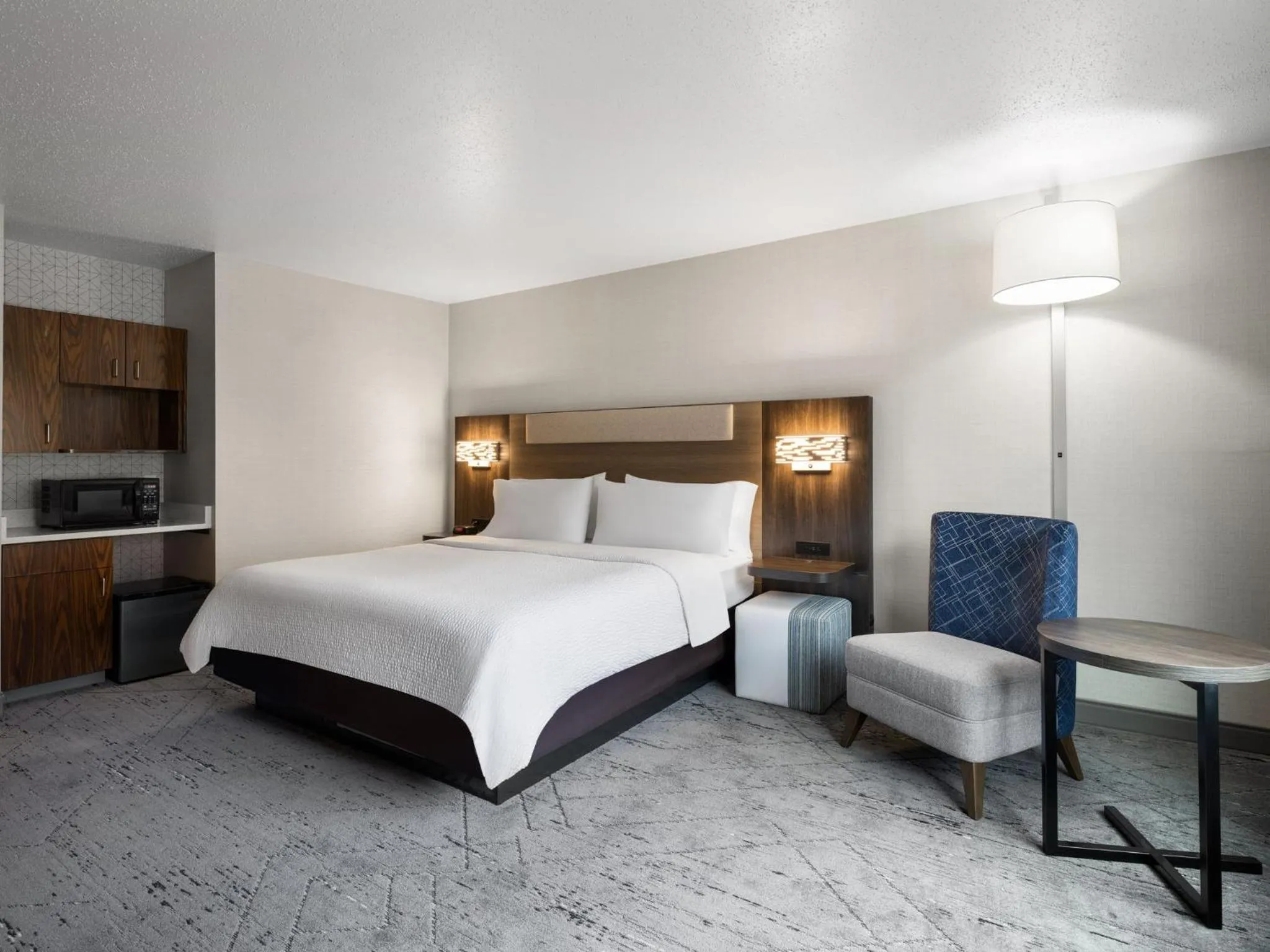 Photo of the whole room, Bed in Holiday Inn Express Meadville (I-79 Exit 147a) by IHG