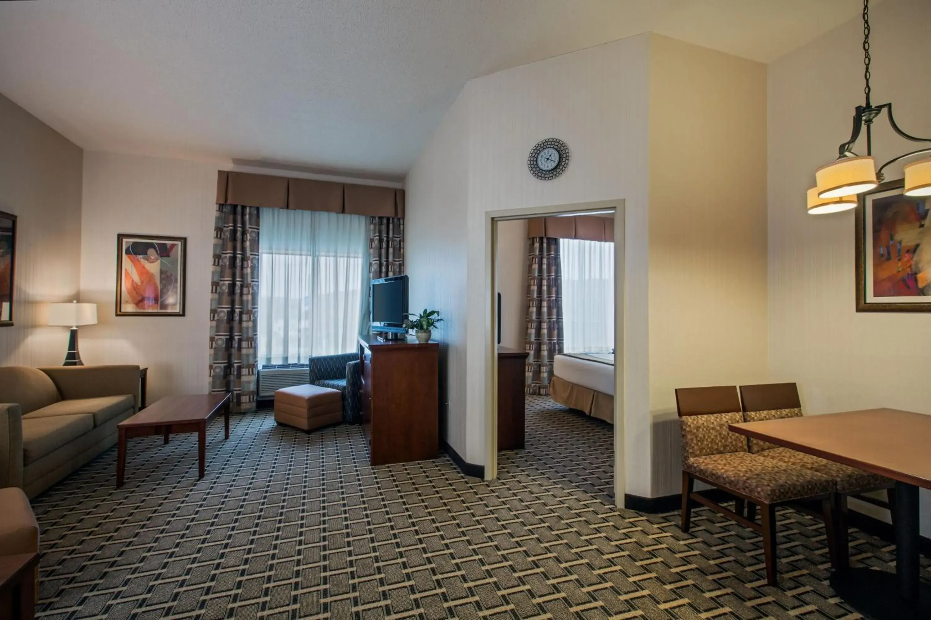 Photo of the whole room in Holiday Inn Express Meadville (I-79 Exit 147a) by IHG Photo of the whole room in Holiday Inn Express Meadville (I-79 Exit 147a) by IHG
