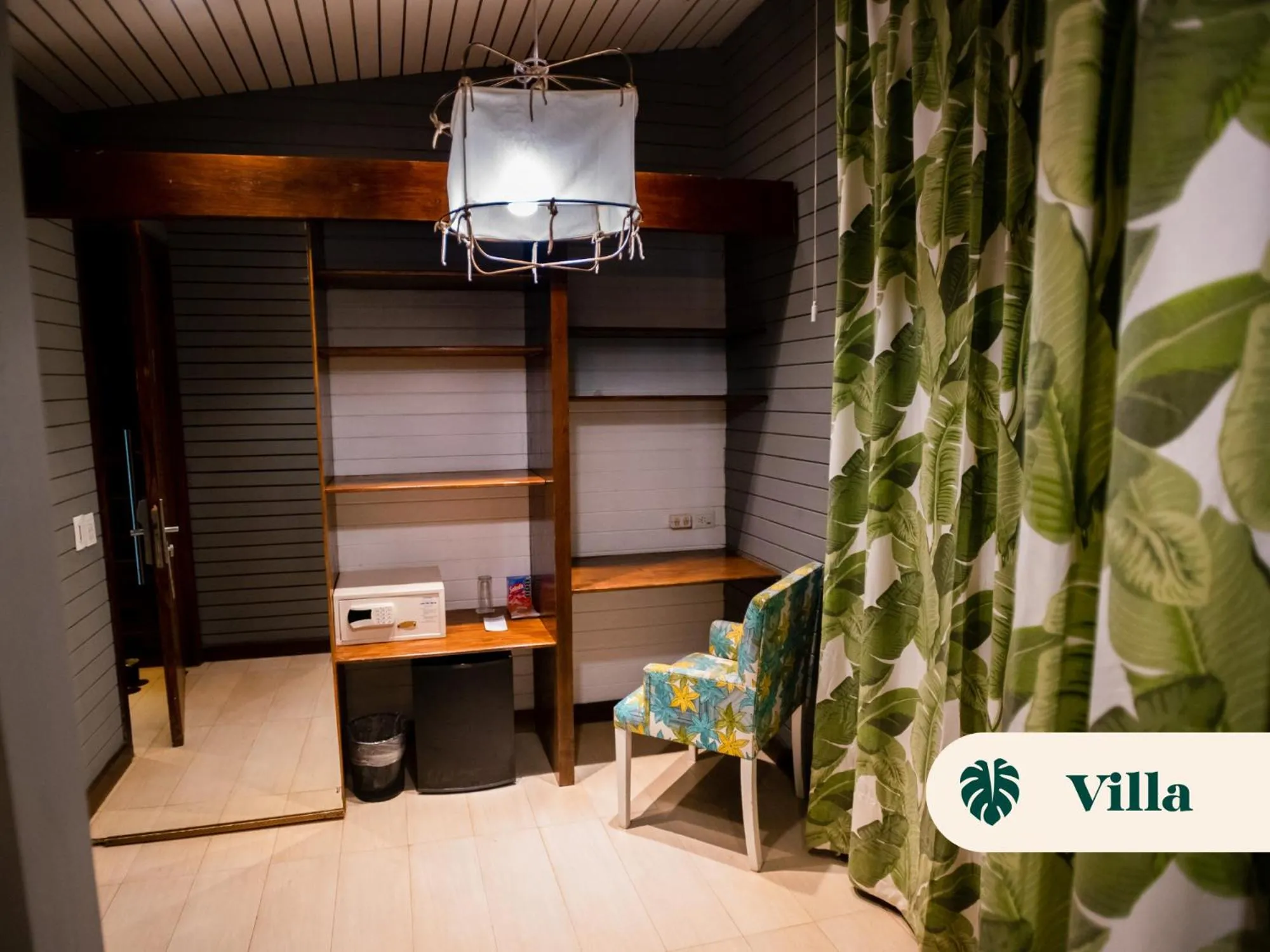 hair dresser in La Reserva Virgin Lodge