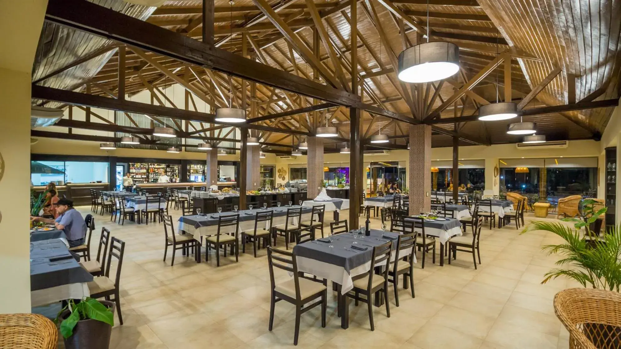 Restaurant/places to eat in Complejo Americano Restaurant/places to eat in Complejo Americano