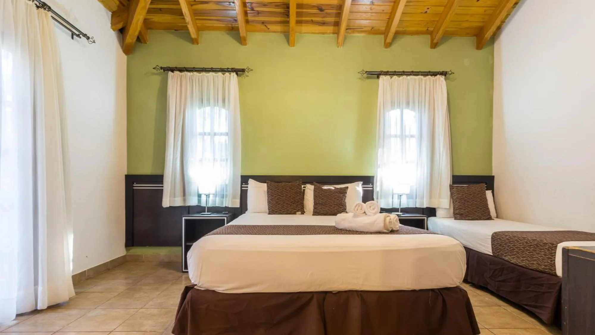 Photo of the whole room, Bed in Complejo Americano