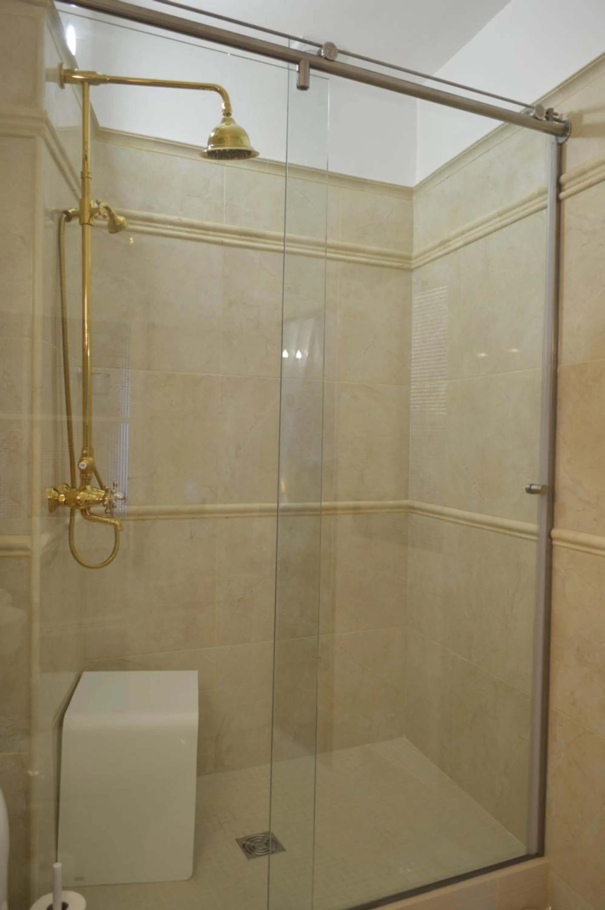 Bathroom in Le Clos De Saint Seurin