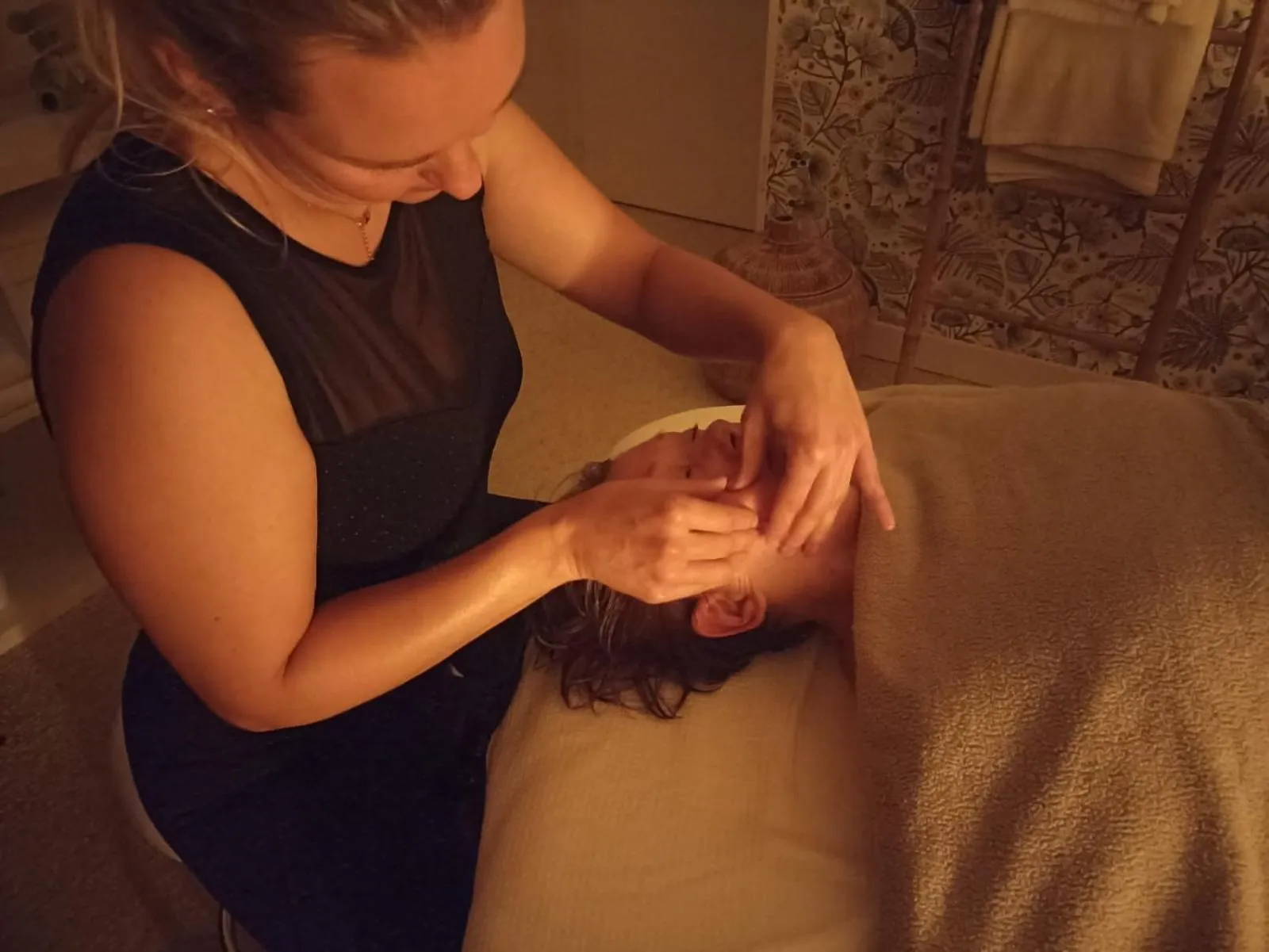 Massage in La glycine hotel, spa et bien-être