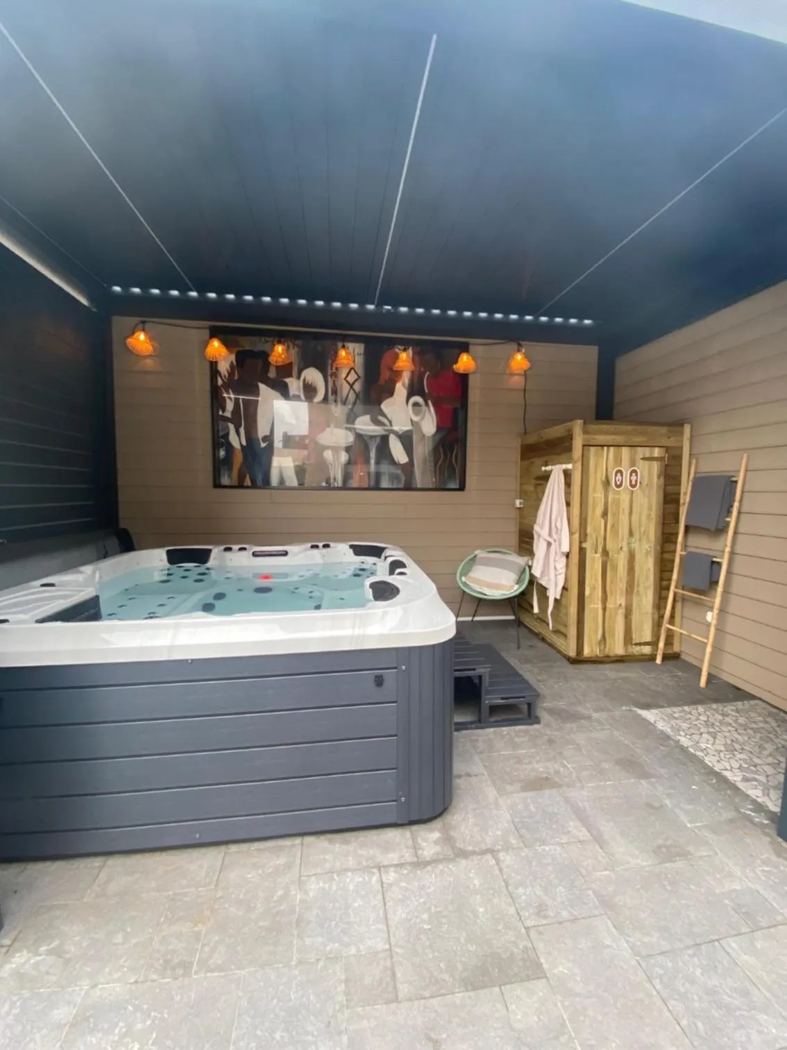 Shower in La glycine hotel, spa et bien-être