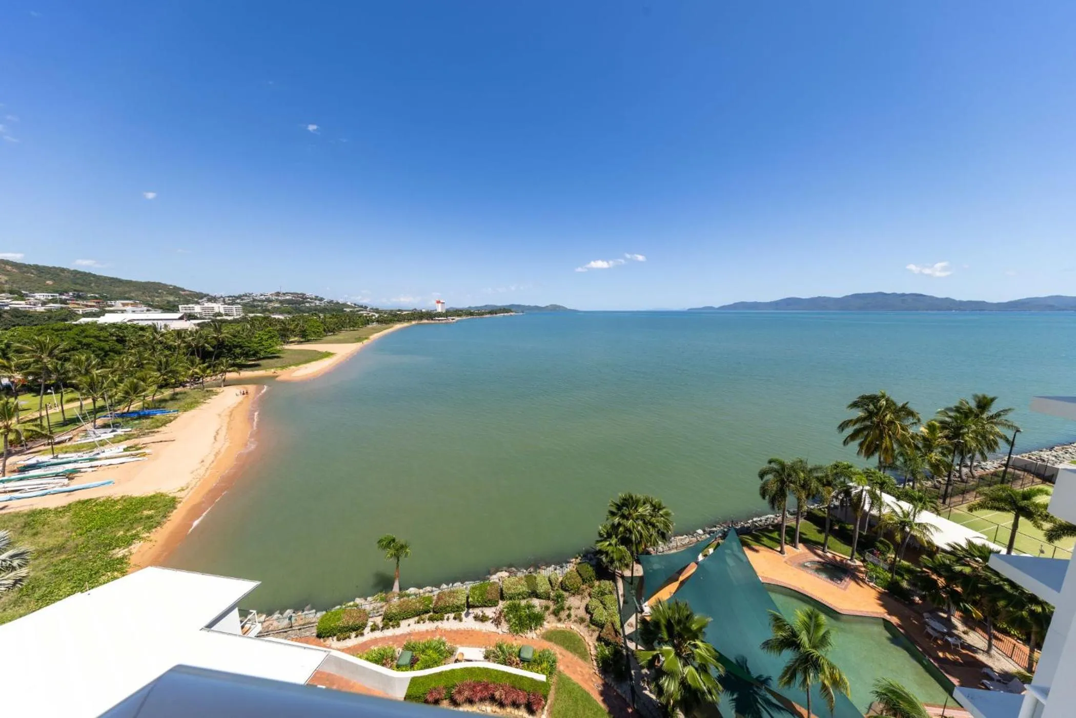 Beach in Mariners North Holiday Apartments