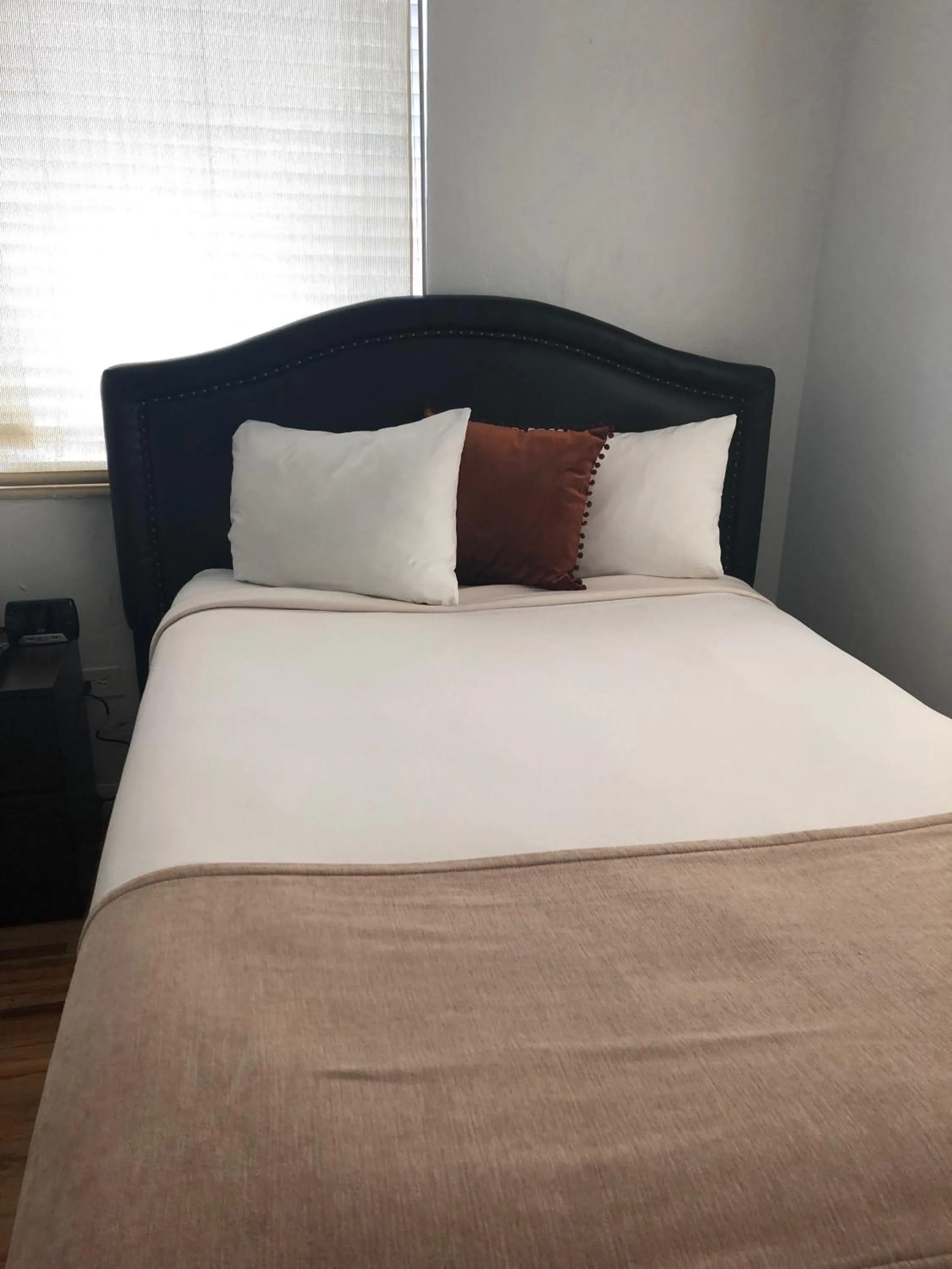 Bed in Beach Place Hotel