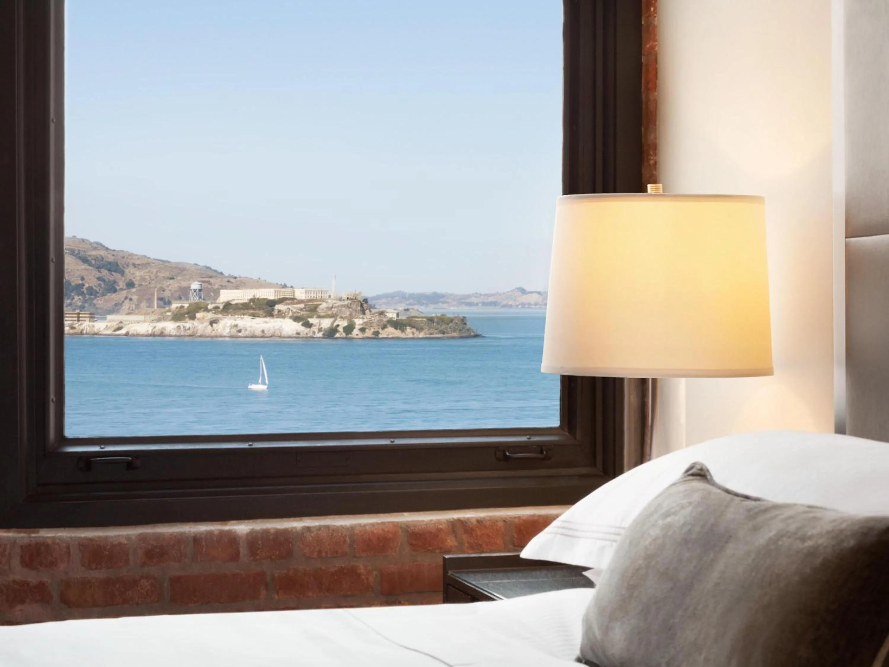 Bedroom, Bed in The Fairmont Heritage Place Ghirardelli Square