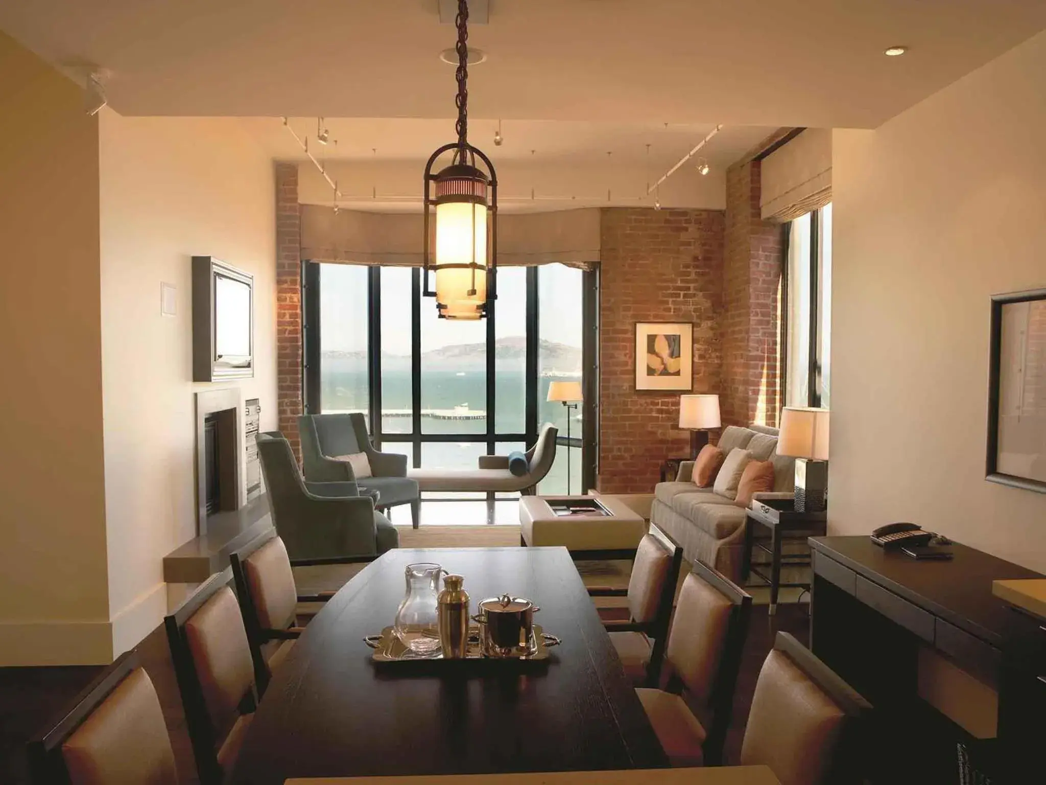 Bedroom in The Fairmont Heritage Place Ghirardelli Square Bedroom in The Fairmont Heritage Place Ghirardelli Square