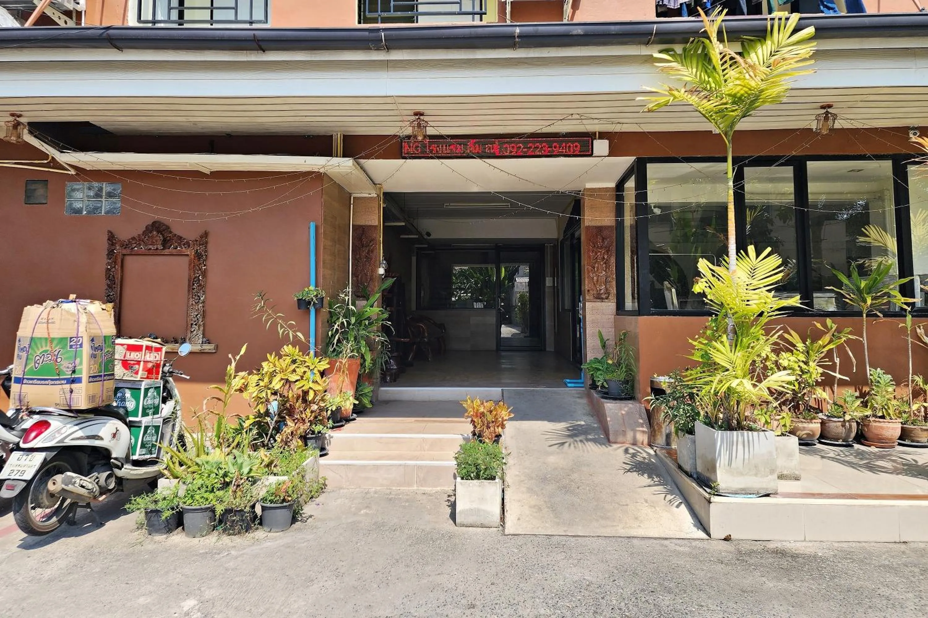 Property building in Kim Hotel At Bangplong