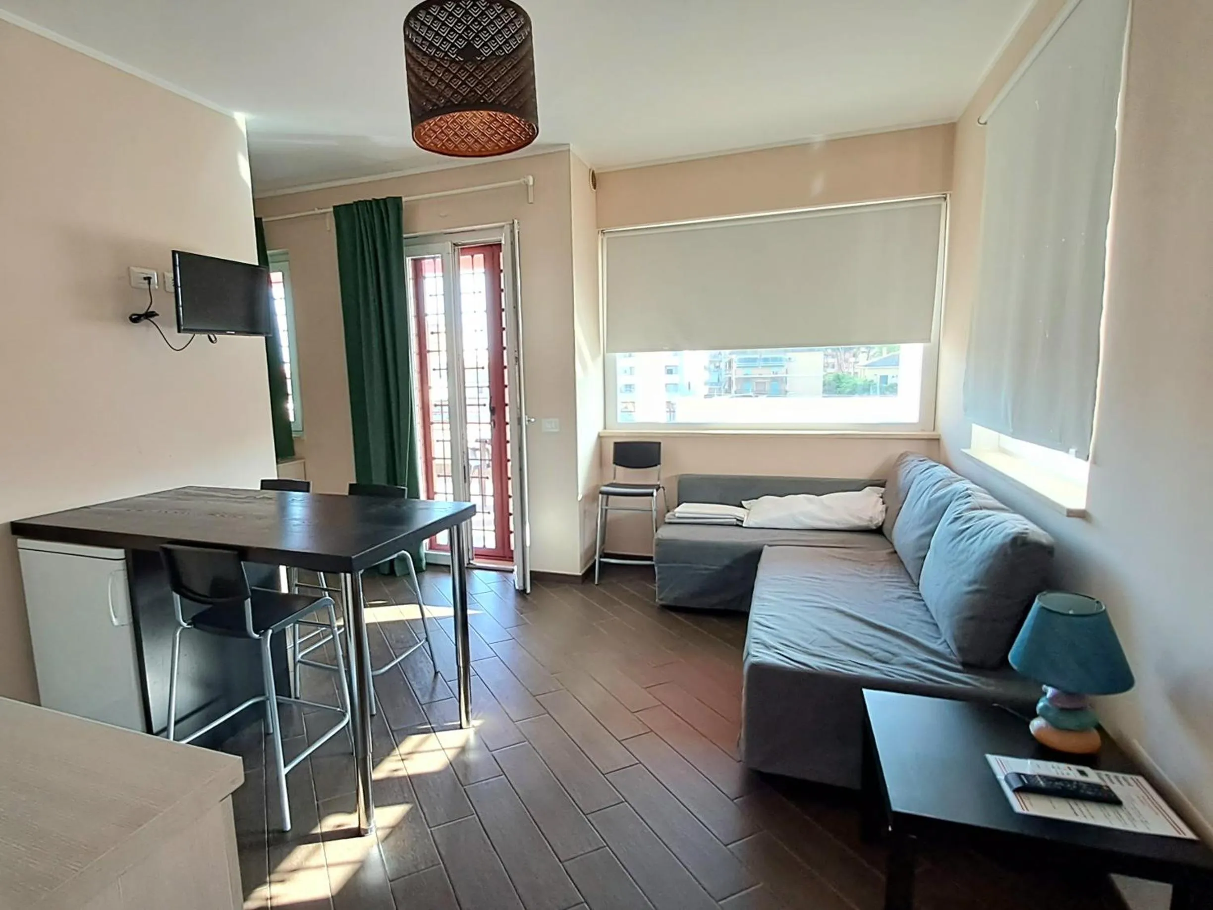 Kitchen or kitchenette in Guest House Roma Express