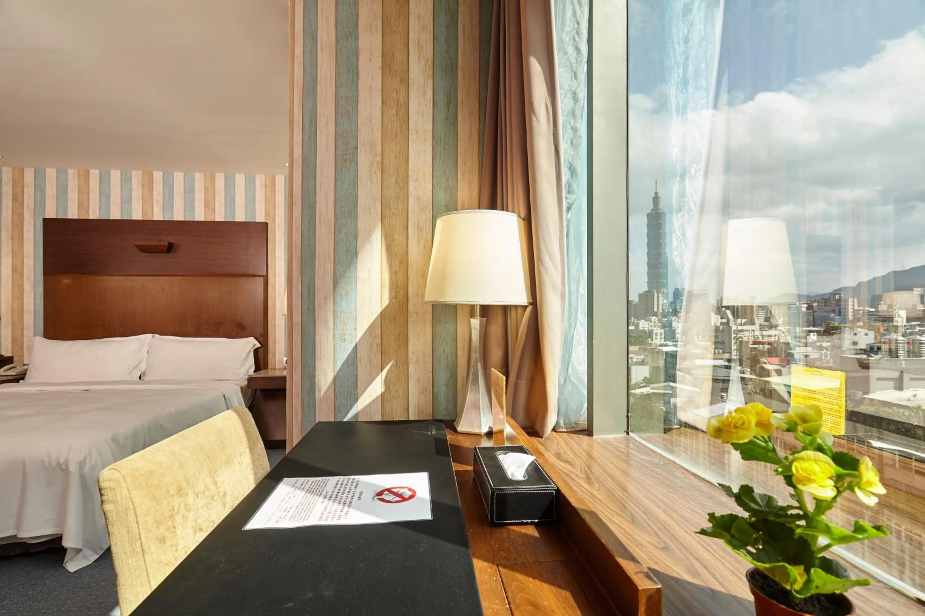 Bed in Hotel HD Palace