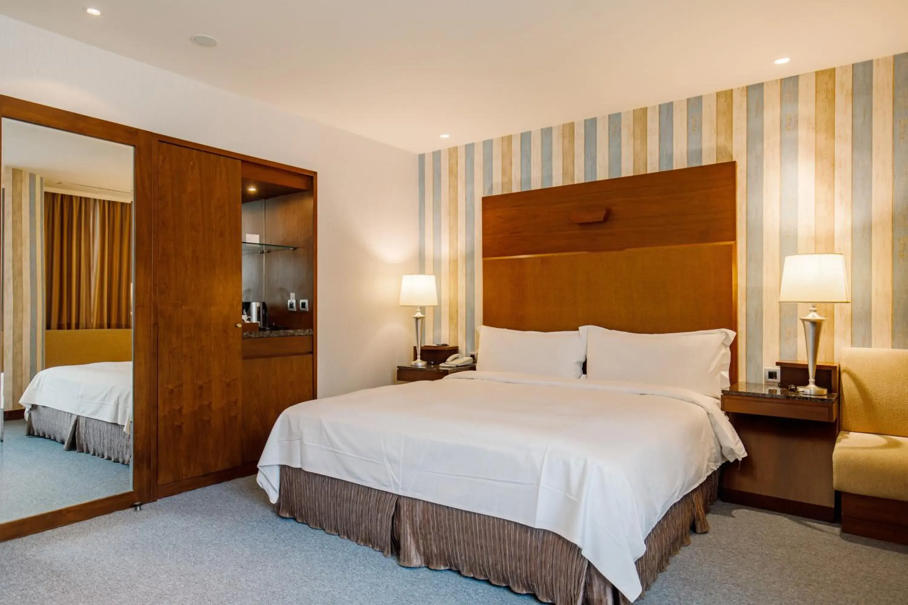 Deluxe Double Room with Taipei 101 View in Hotel HD Palace Deluxe Double Room with Taipei 101 View in Hotel HD Palace