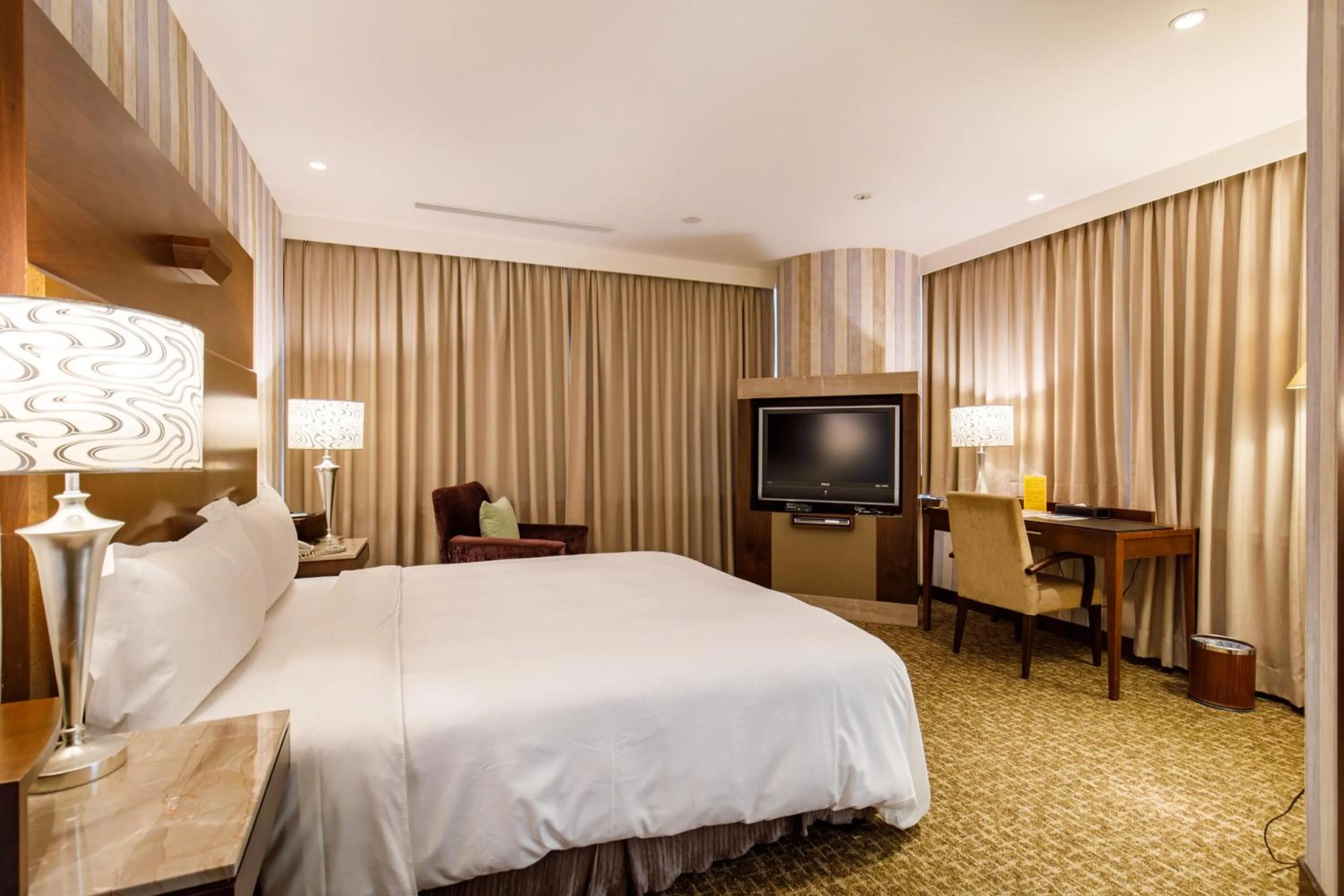 Bed in Hotel HD Palace