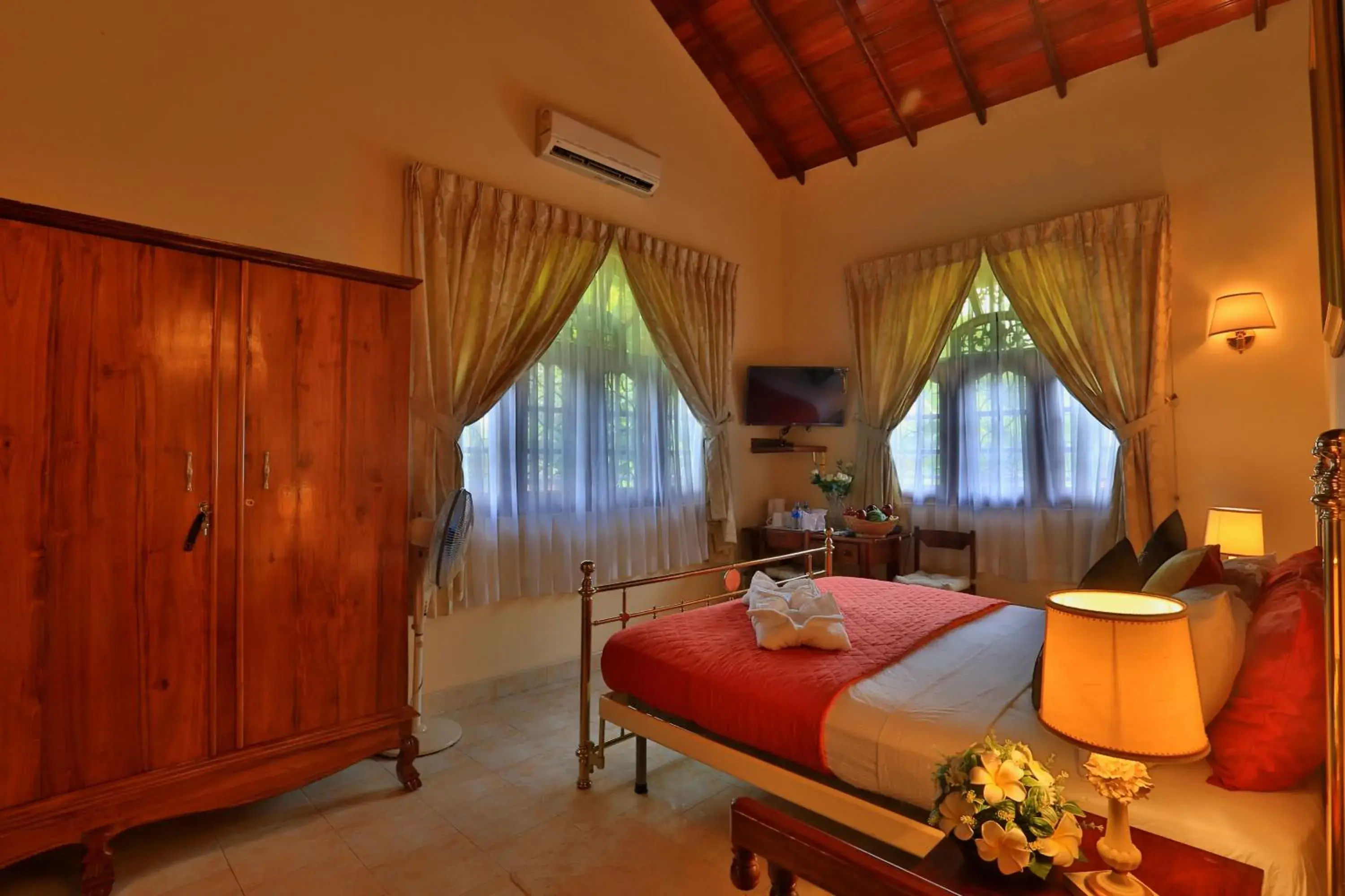 Deluxe Double Room (2 Adults + 1 Child) in Emel Boutique Deluxe Double Room (2 Adults + 1 Child) in Emel Boutique