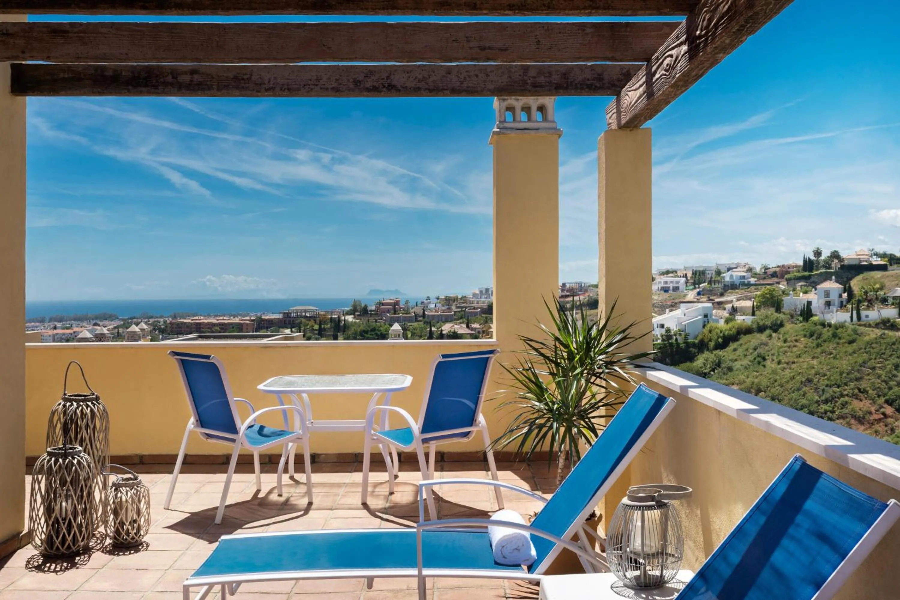 Balcony/Terrace in Colina del Paraiso
