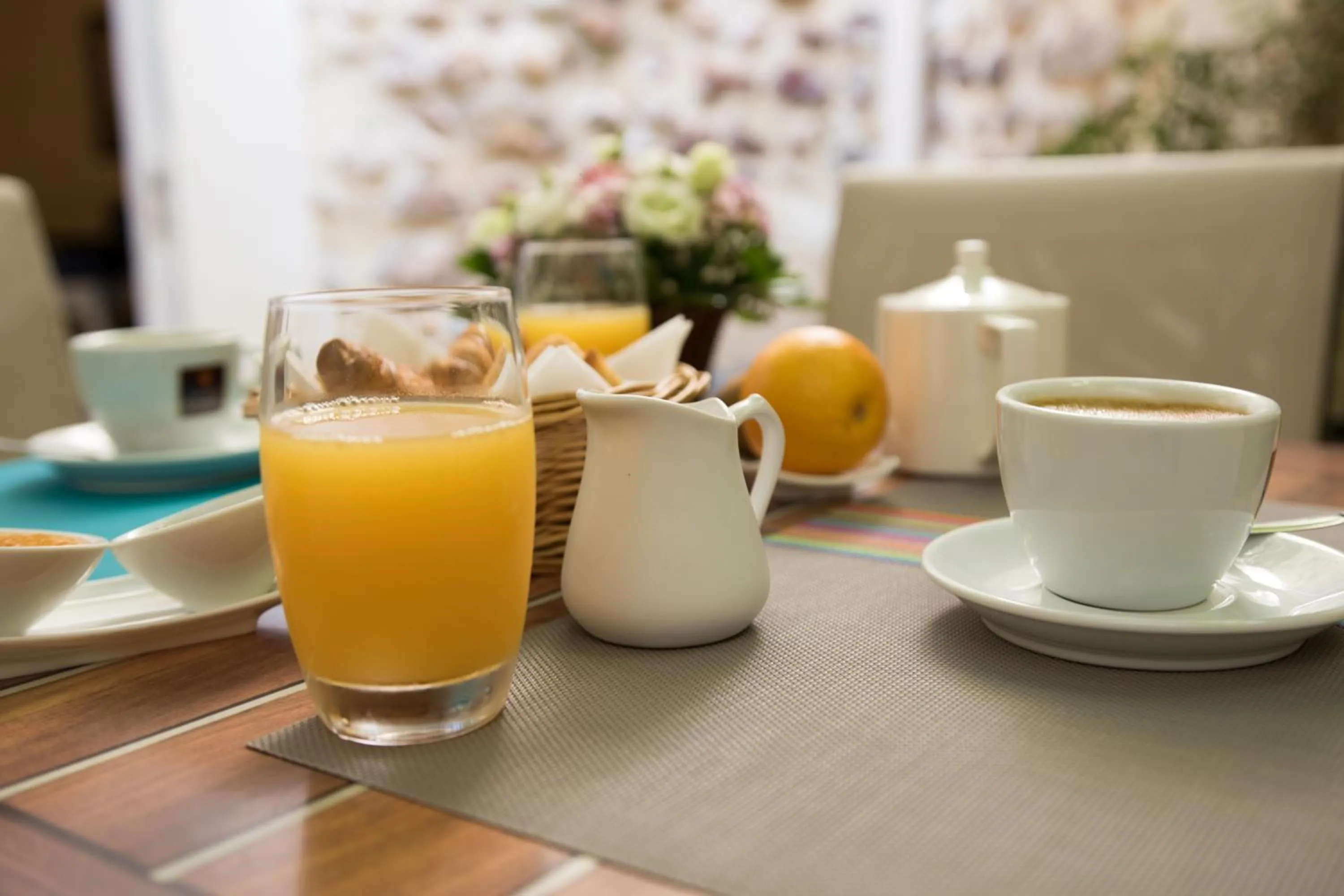 Food and drinks in Hotel Du Midi