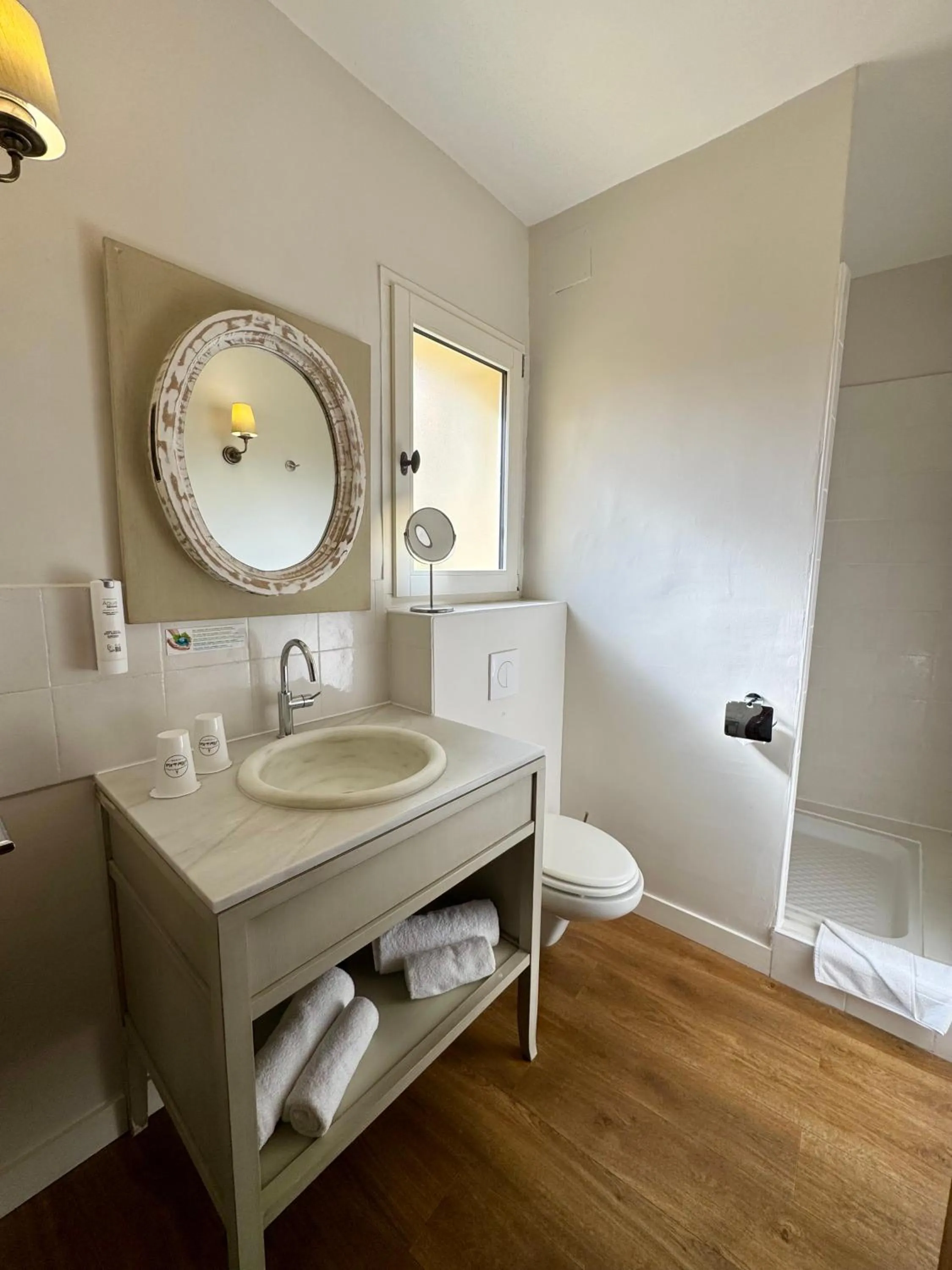 Bathroom in Hotel Du Midi