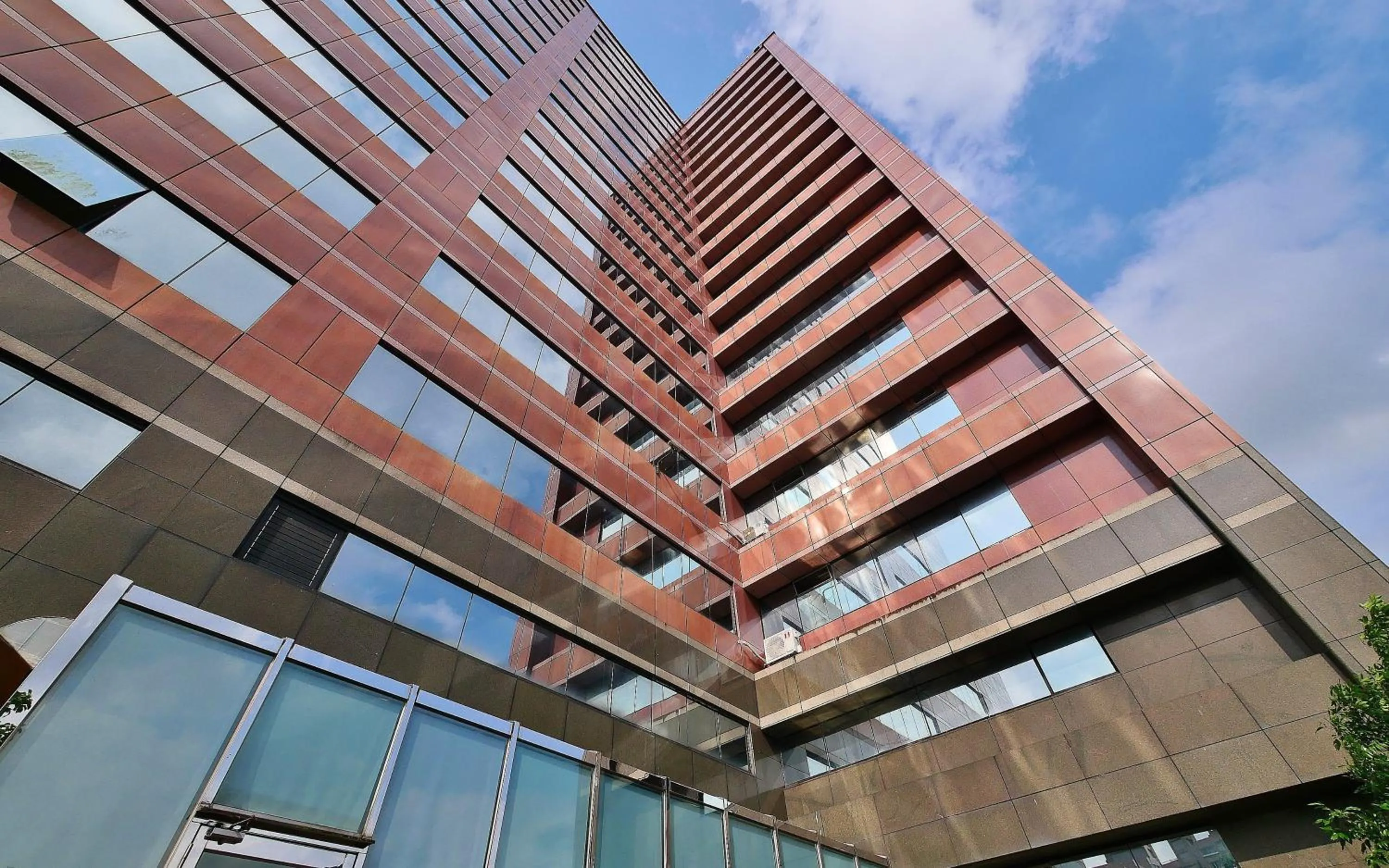 Facade/entrance in HiONE Holiday Hotel