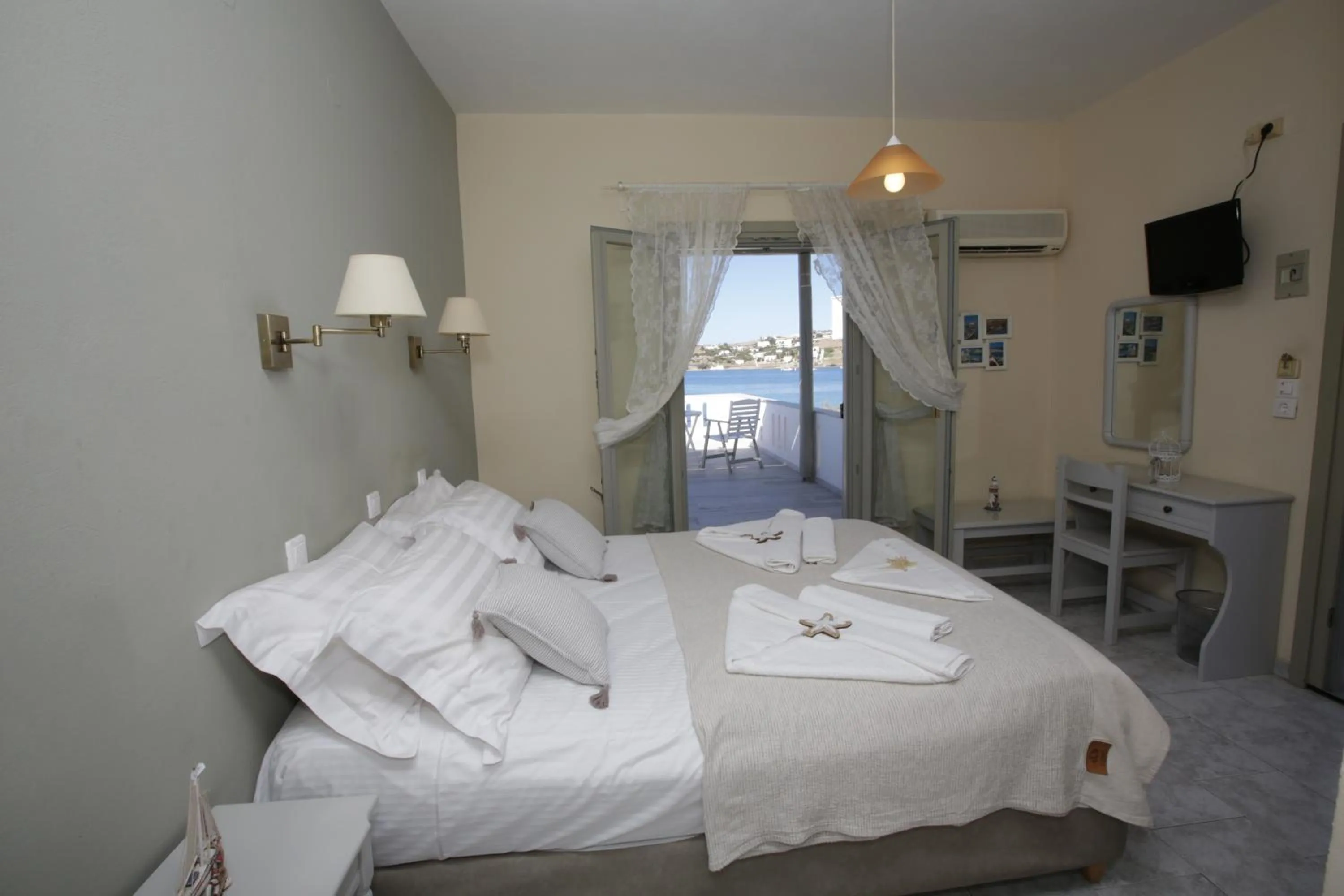 Bed in Alexandra's Rooms