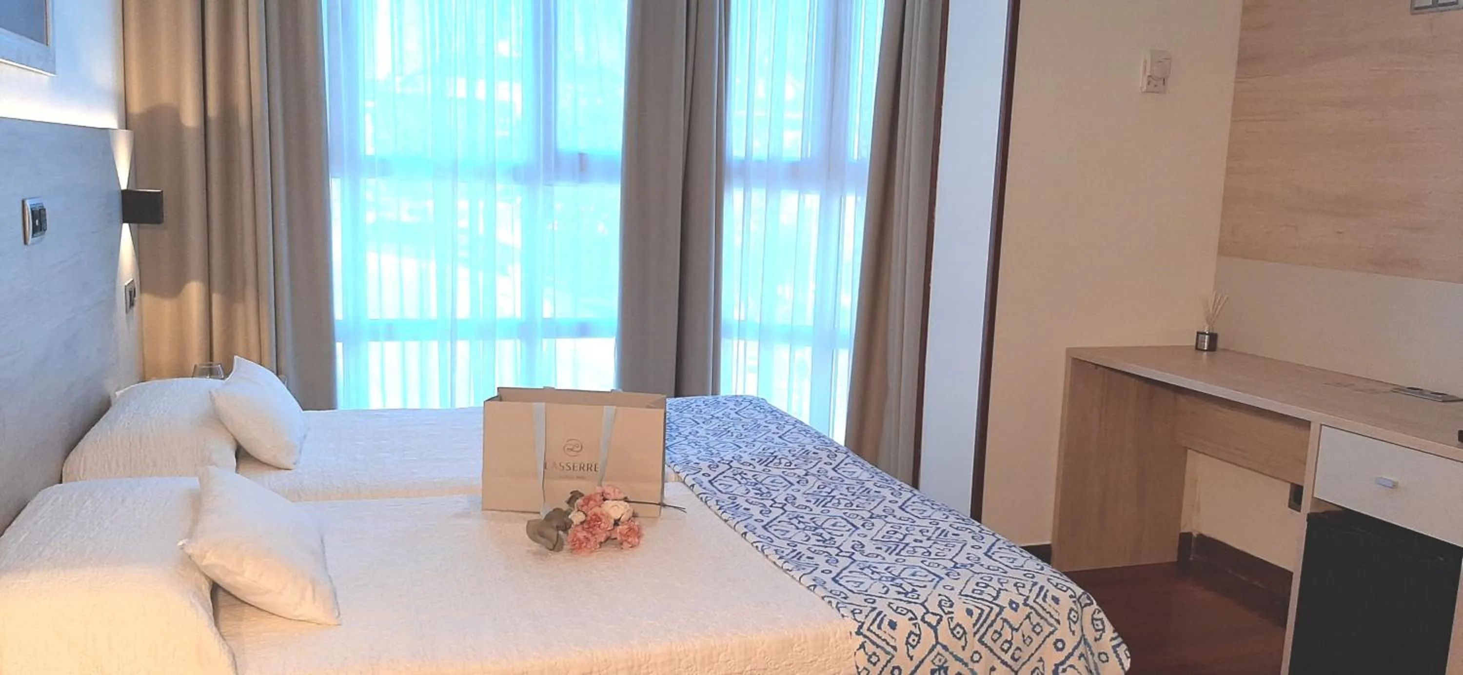 Photo of the whole room, Bed in Hotel Nueva Plaza