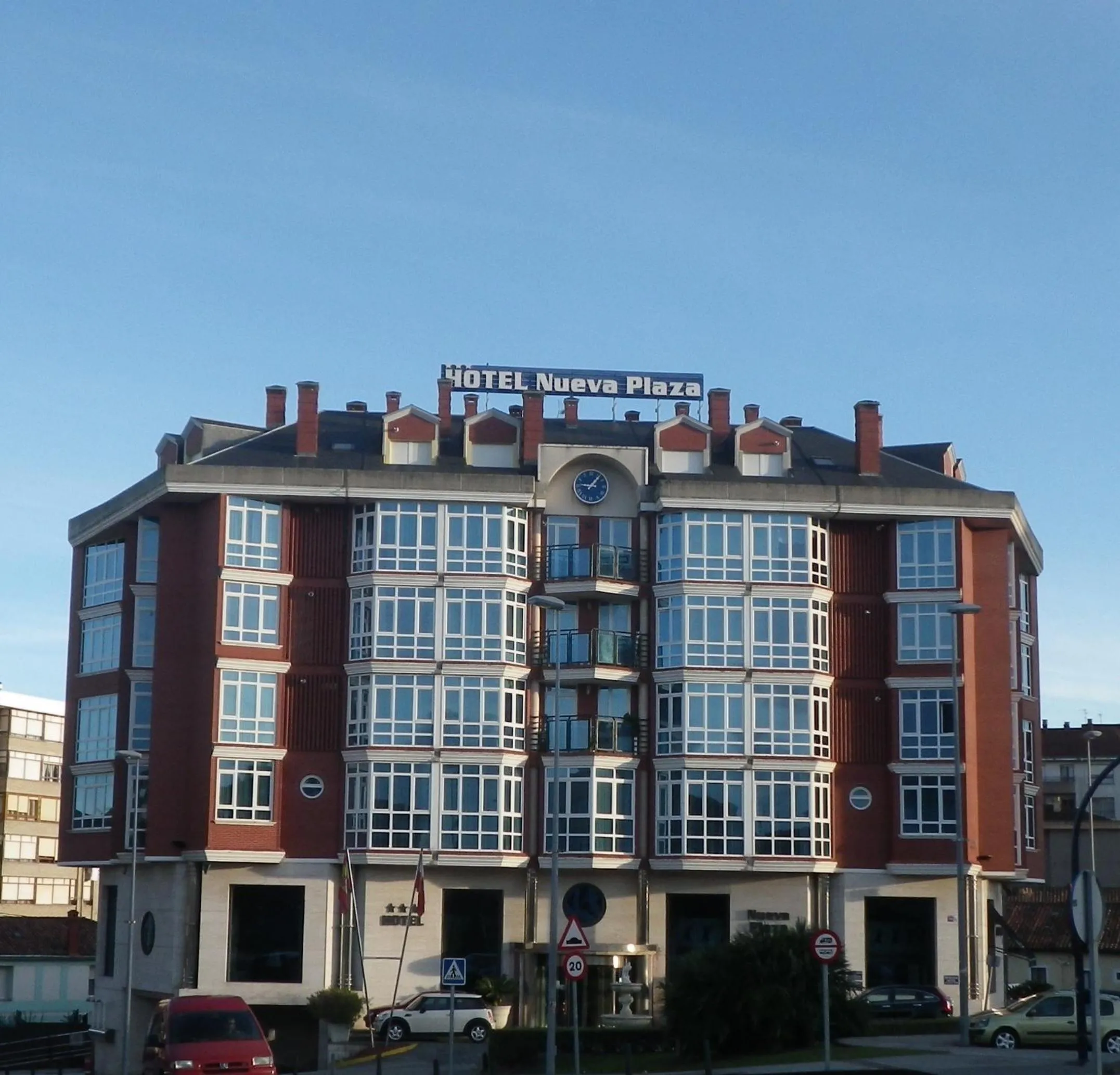 Facade/entrance in Hotel Nueva Plaza