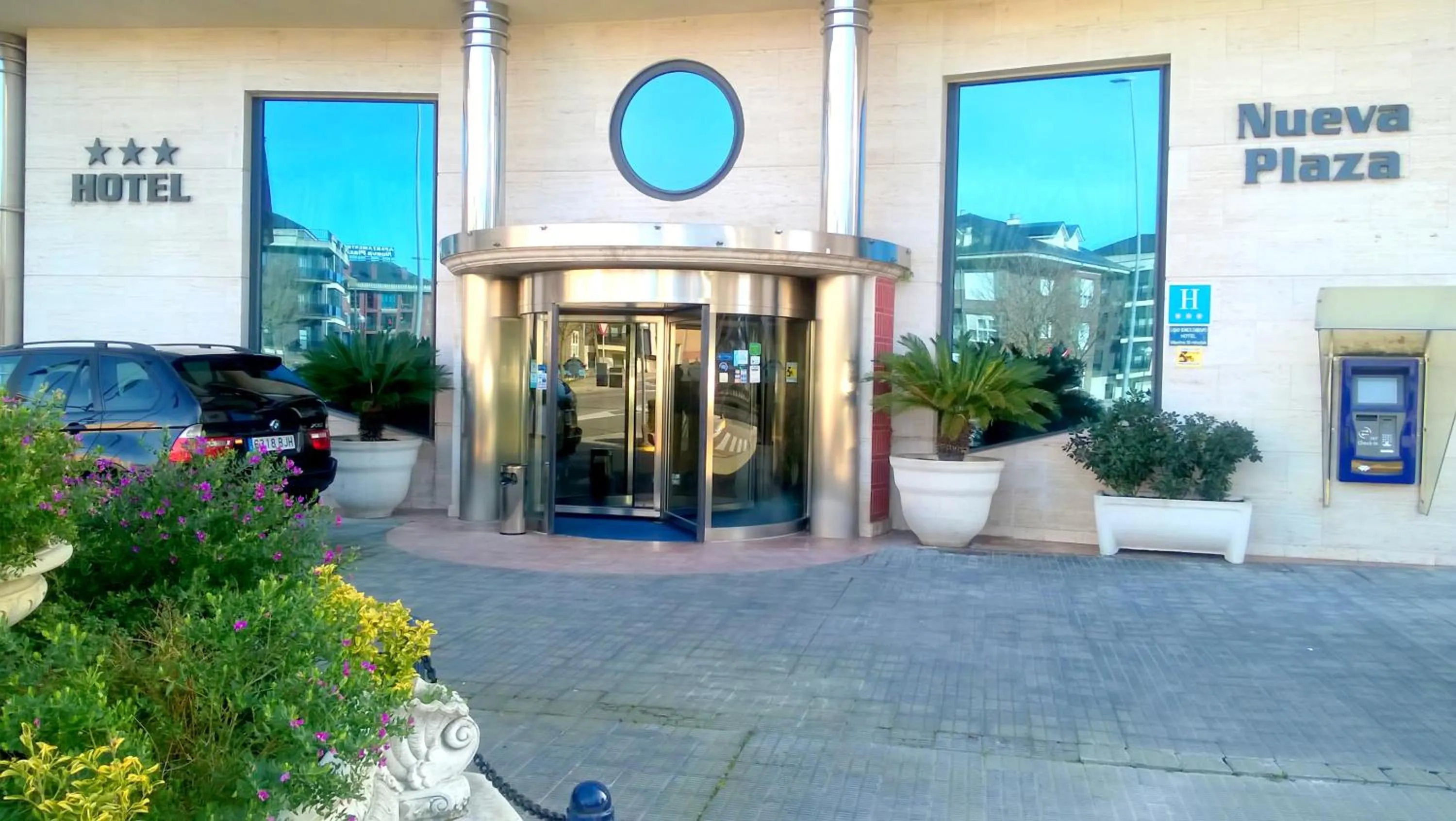 Facade/entrance in Hotel Nueva Plaza