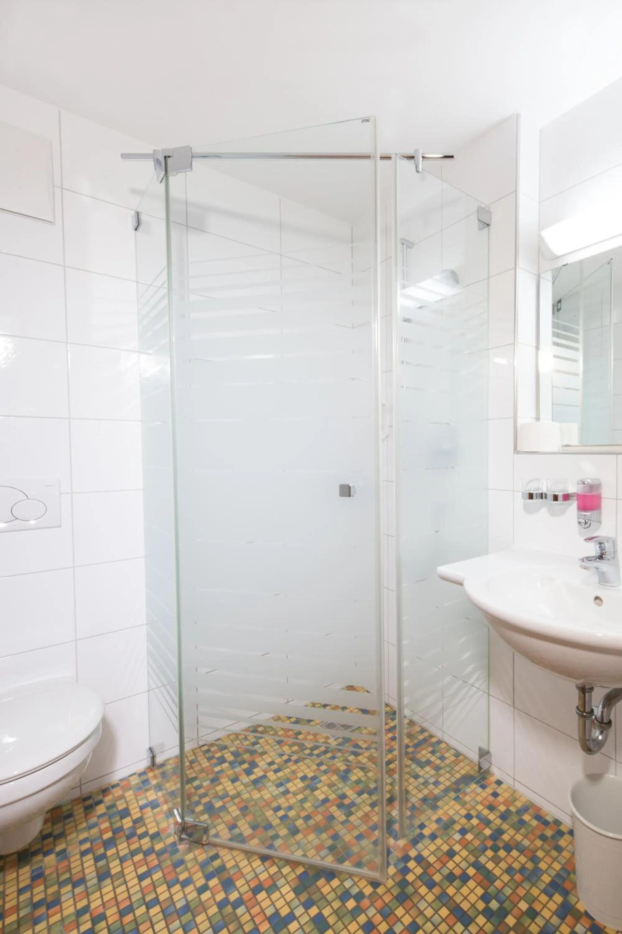 Shower in Hotel Restaurant JÄGERHAUS