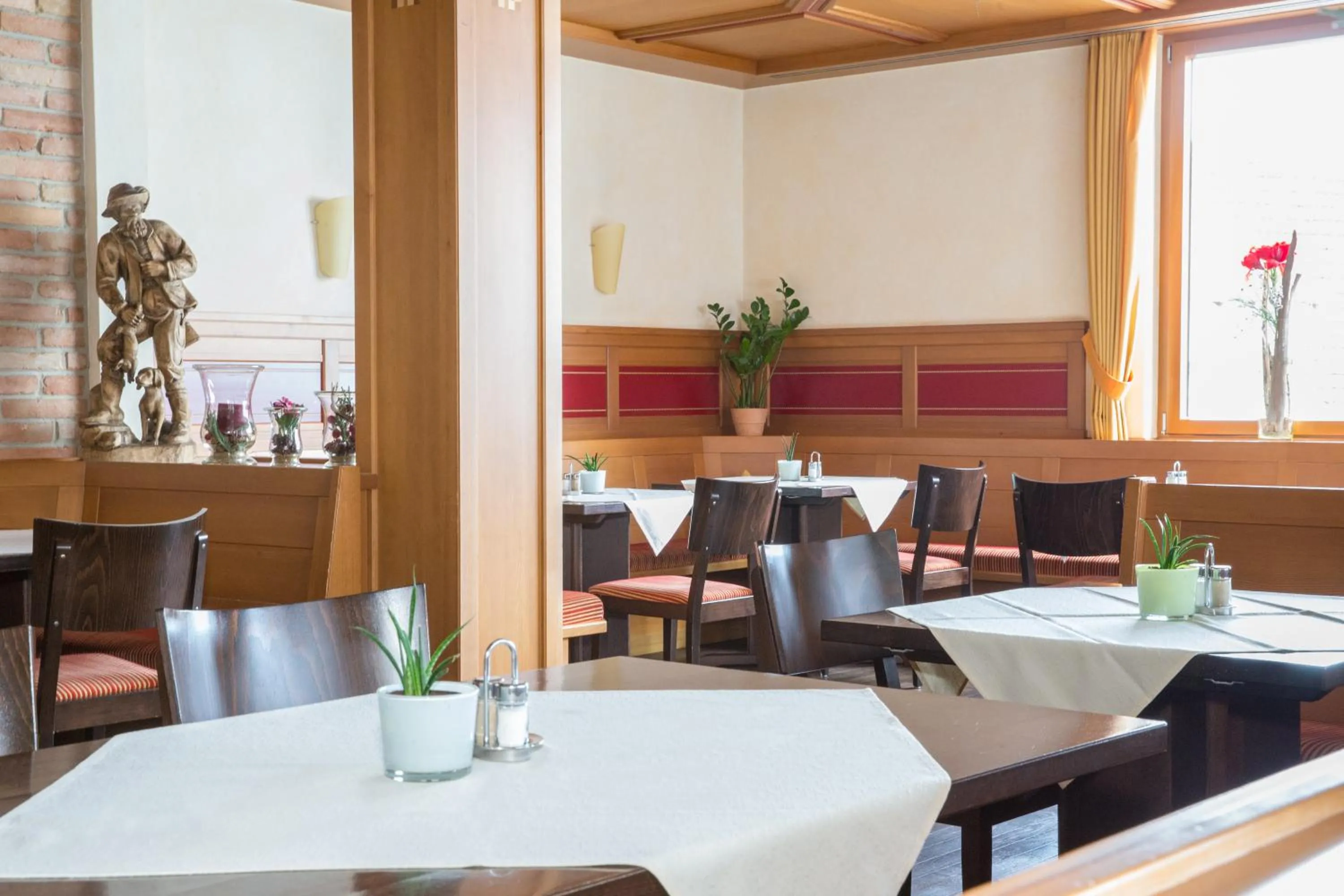 Restaurant/places to eat in Hotel Restaurant JÄGERHAUS