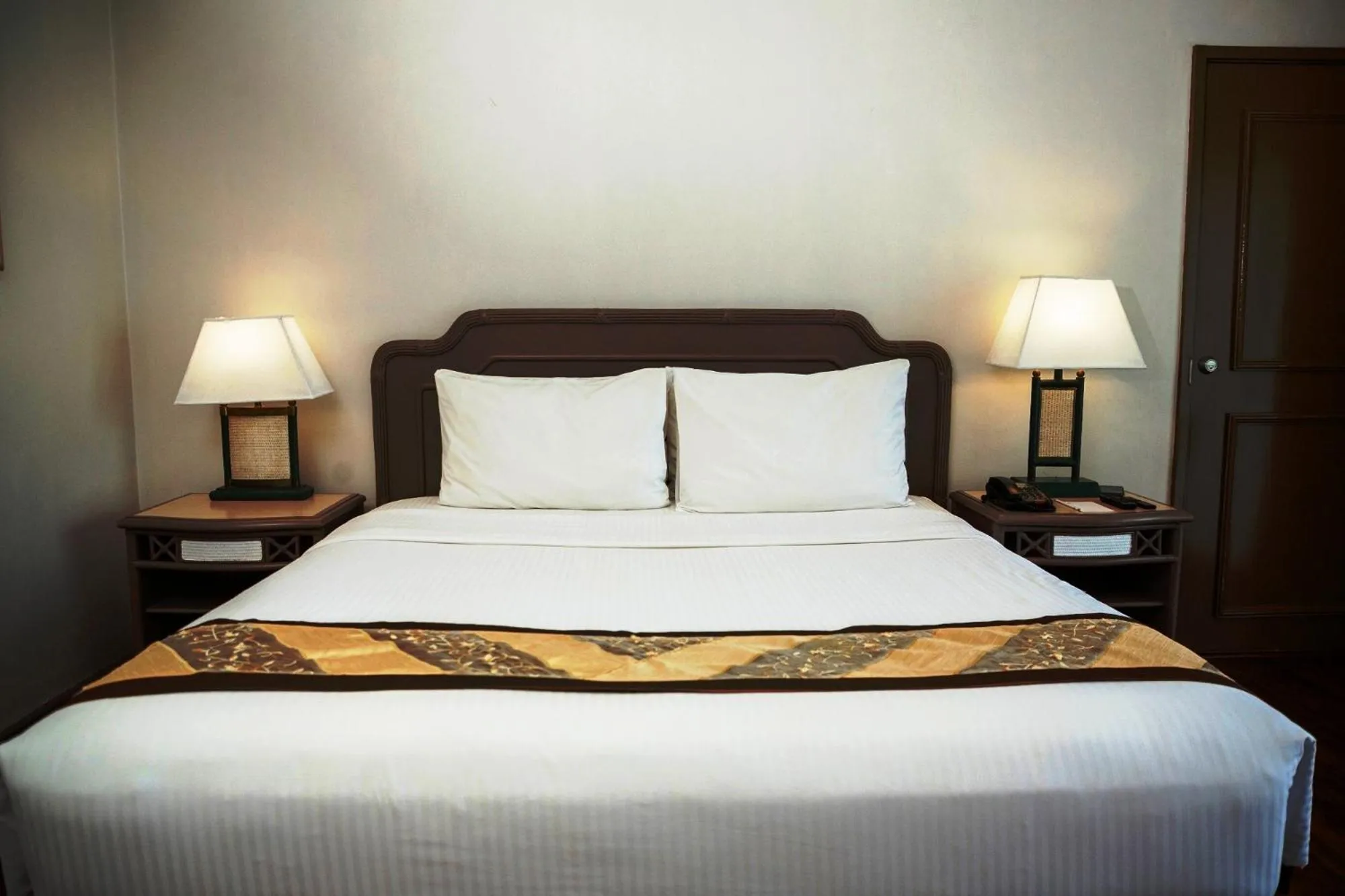 Bed in Waterfront Insular Hotel Davao